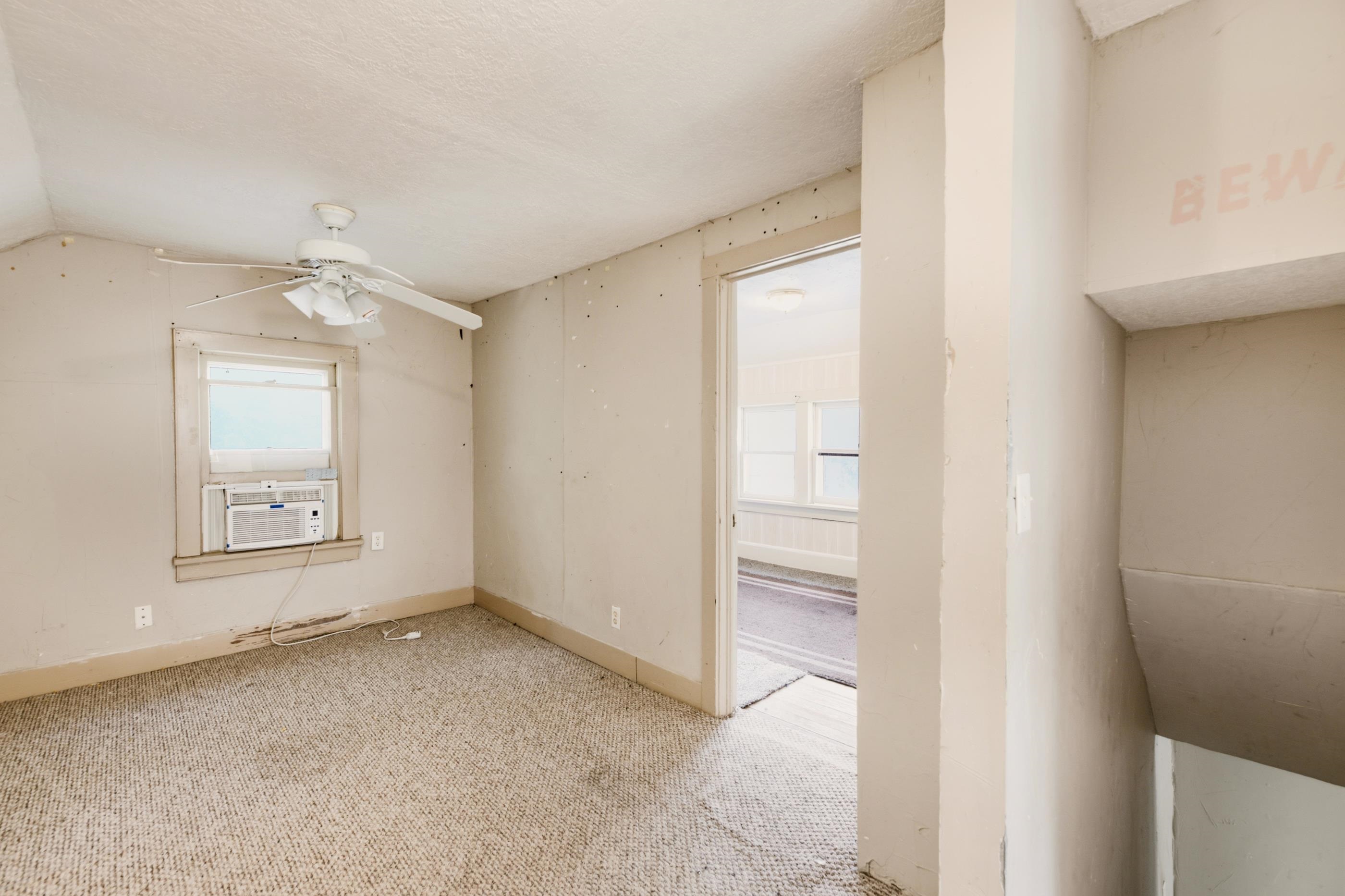 1128 N Custer Ave Property Photo 22