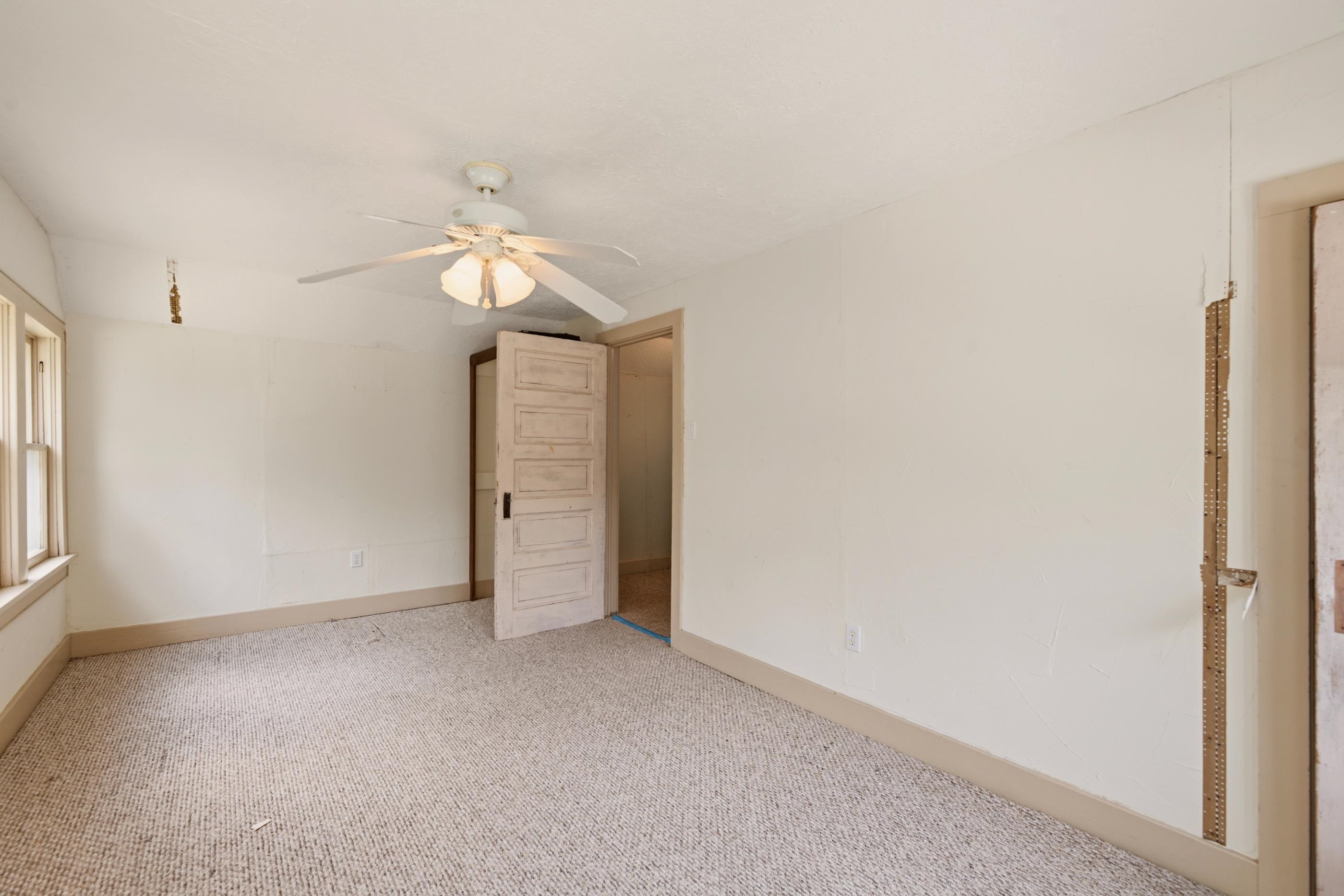 1128 N Custer Ave Property Photo 24