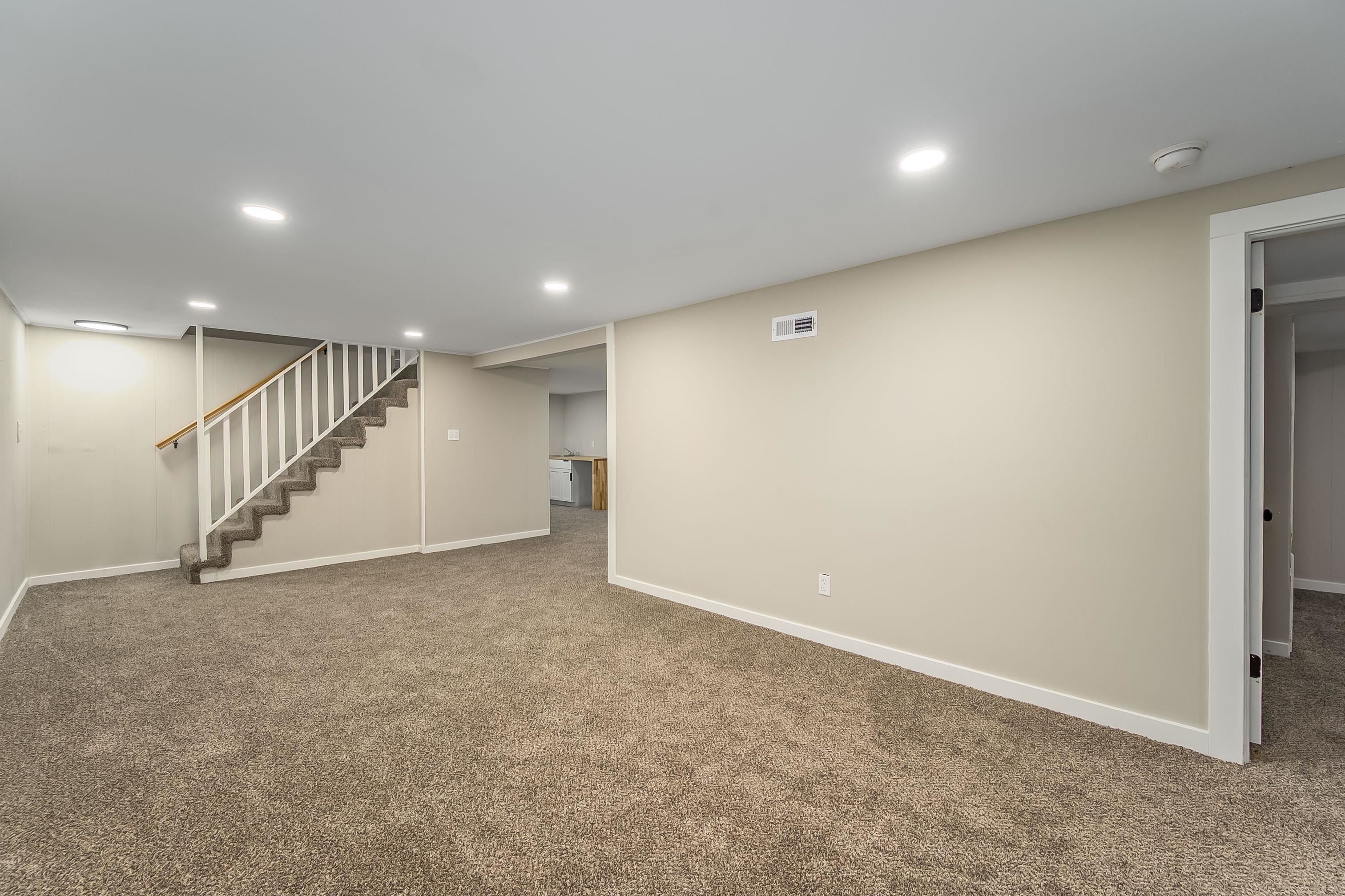 1858 S Volutsia Ave Property Photo 20