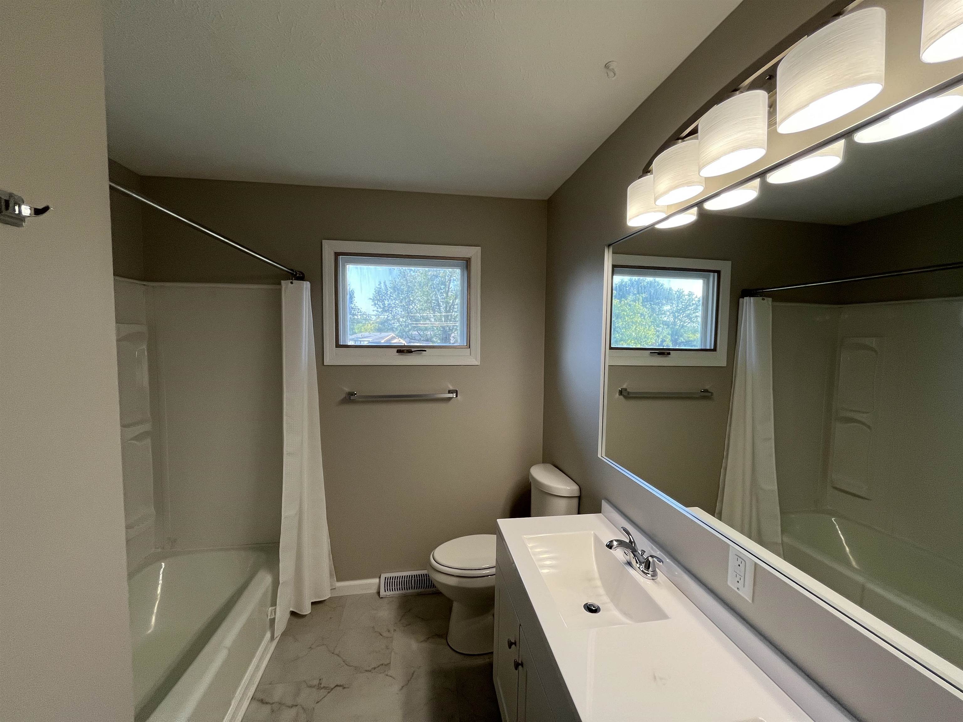 717 E Magnolia Road Property Photo 18