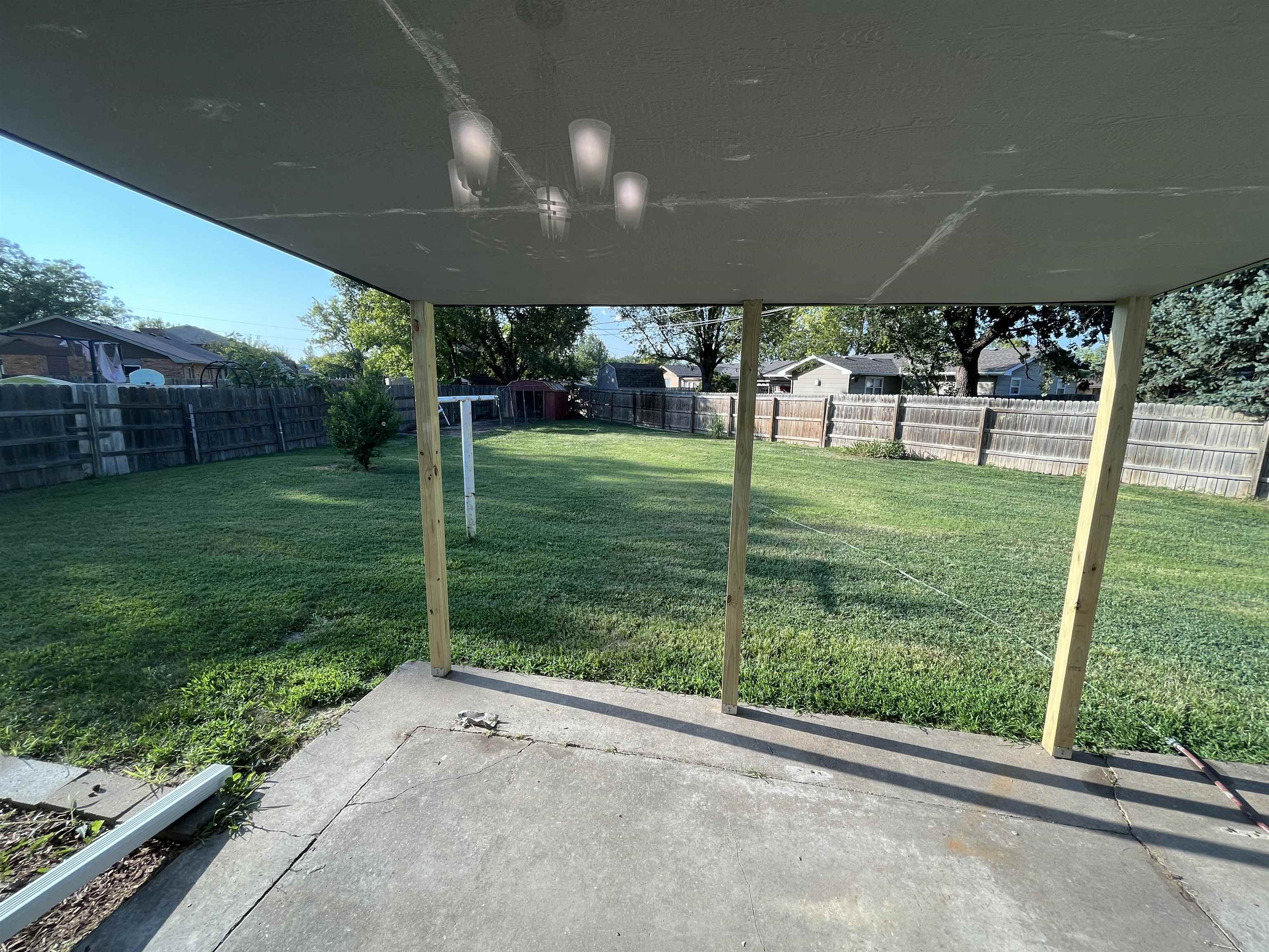 717 E Magnolia Road Property Photo 32