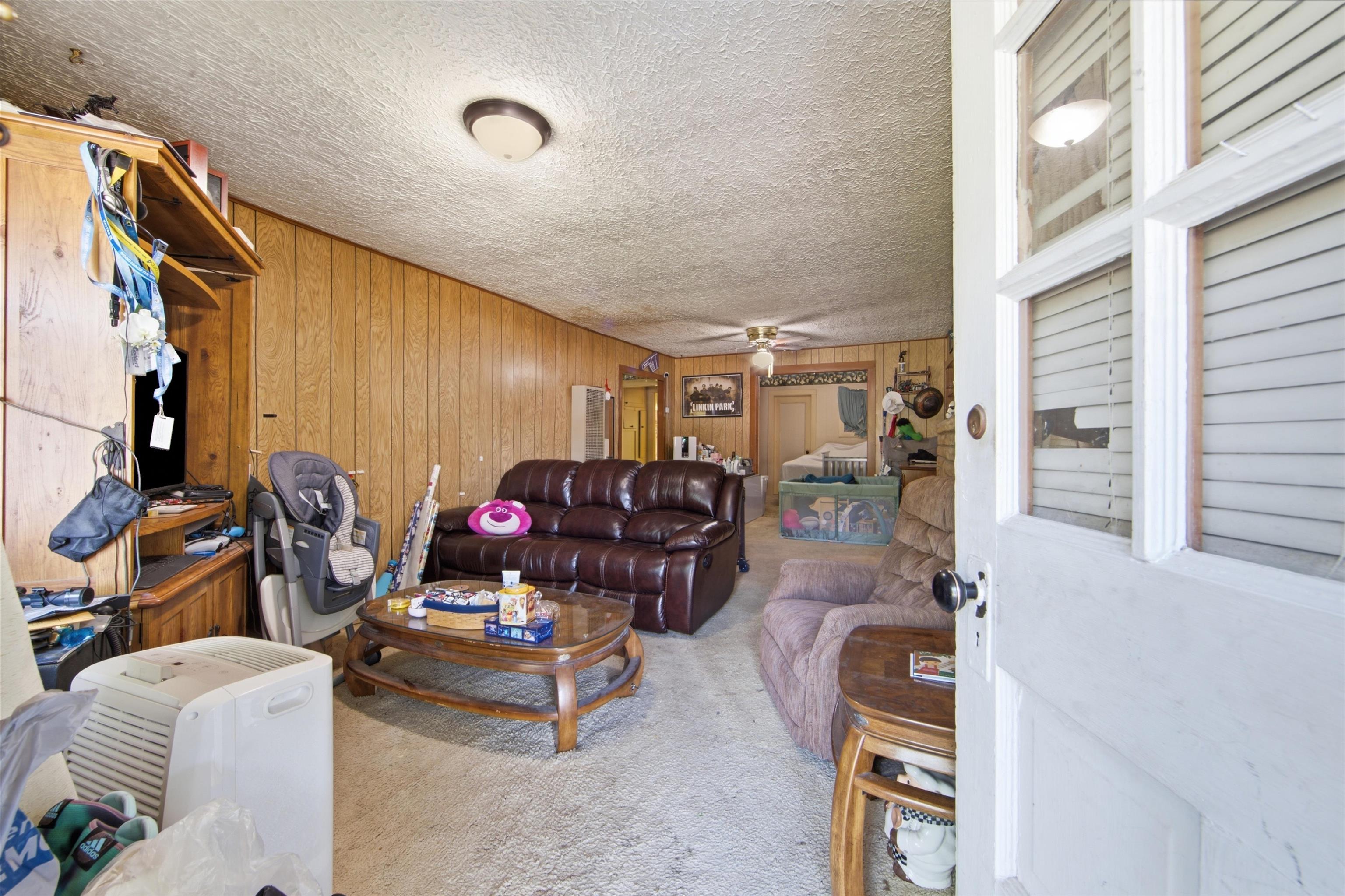1925 W Mccormick Property Photo 3