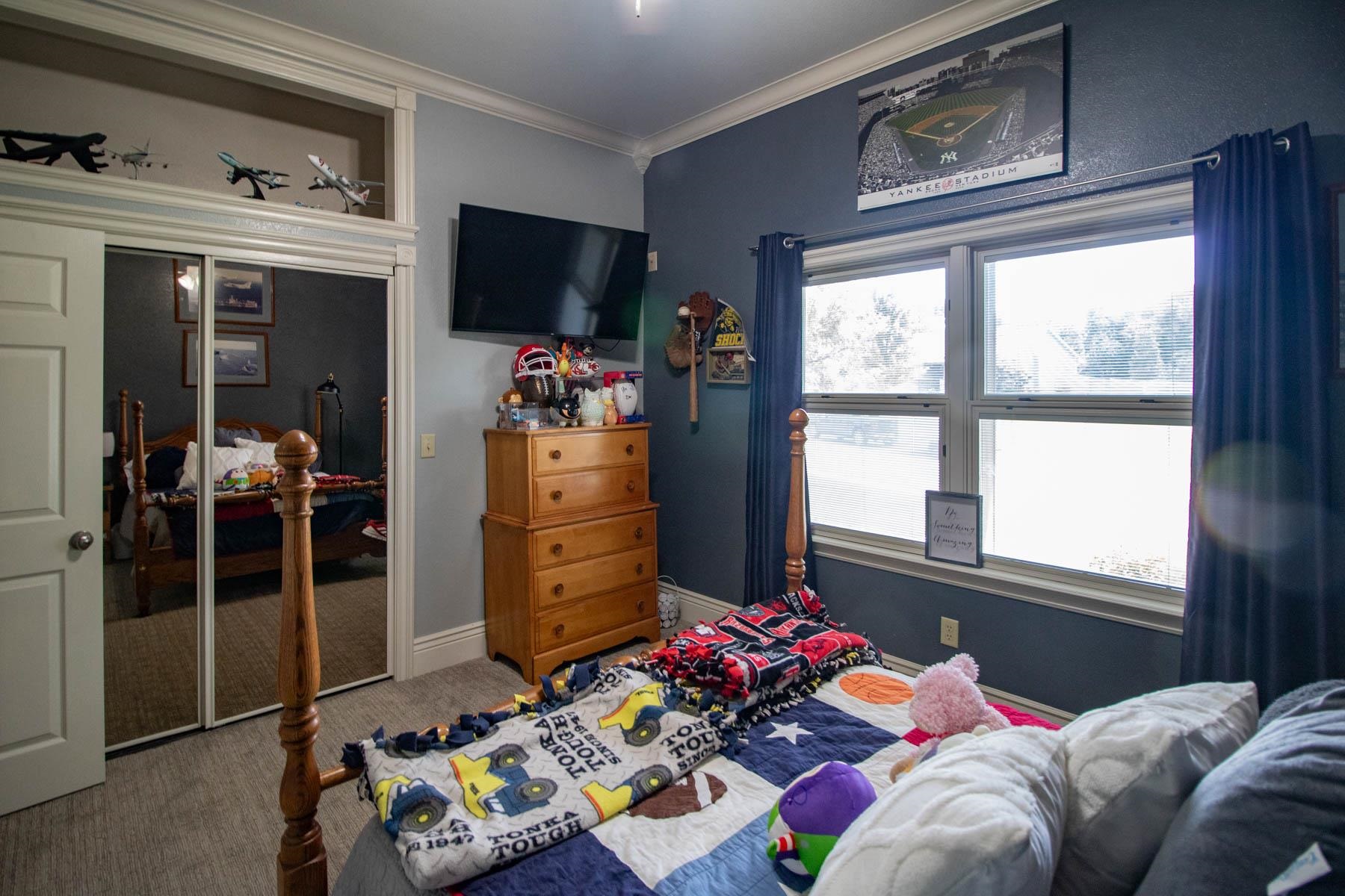 114 W Woodland Ct Property Photo 25