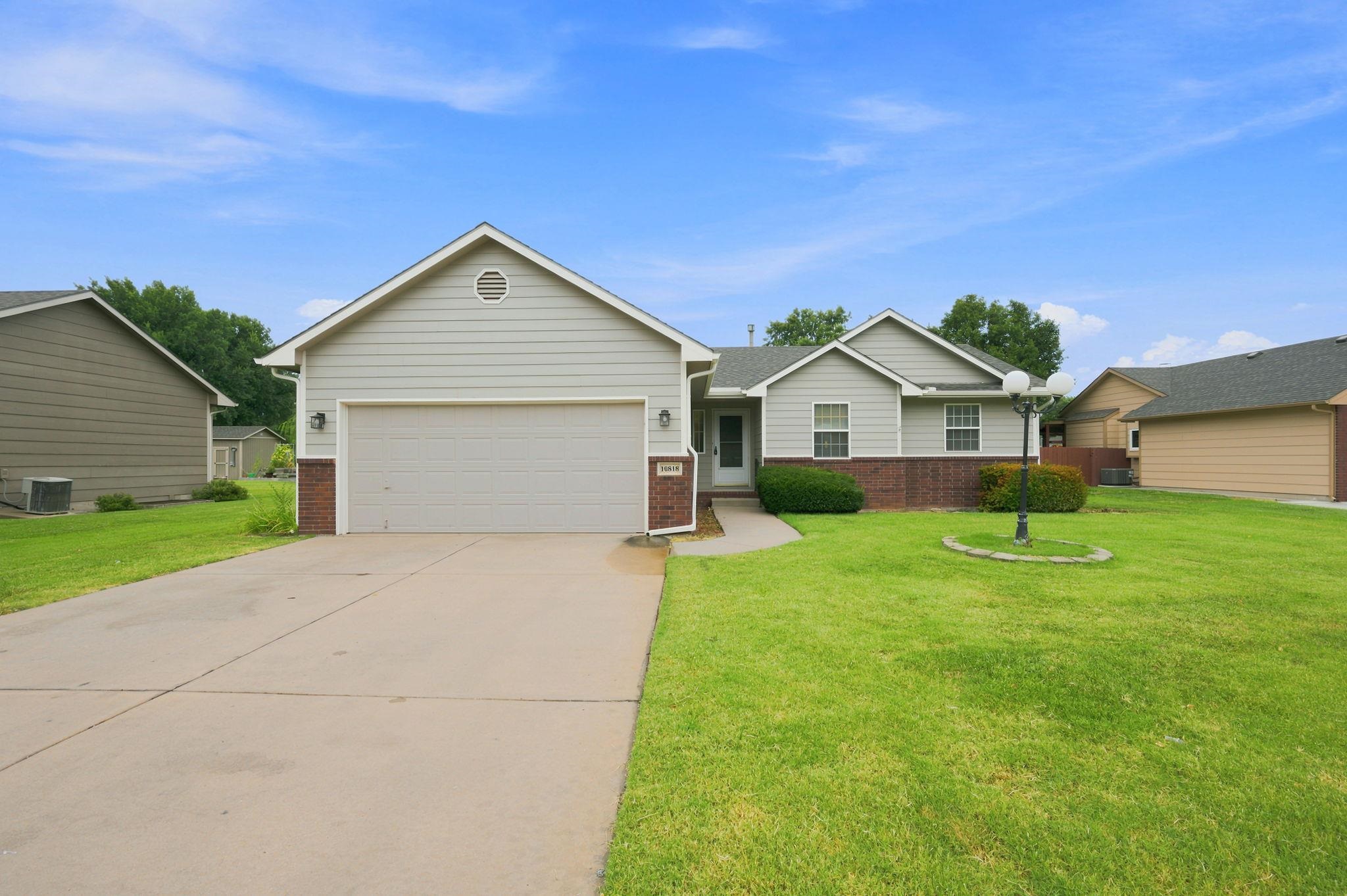 10818 W Central Park St Property Photo 1