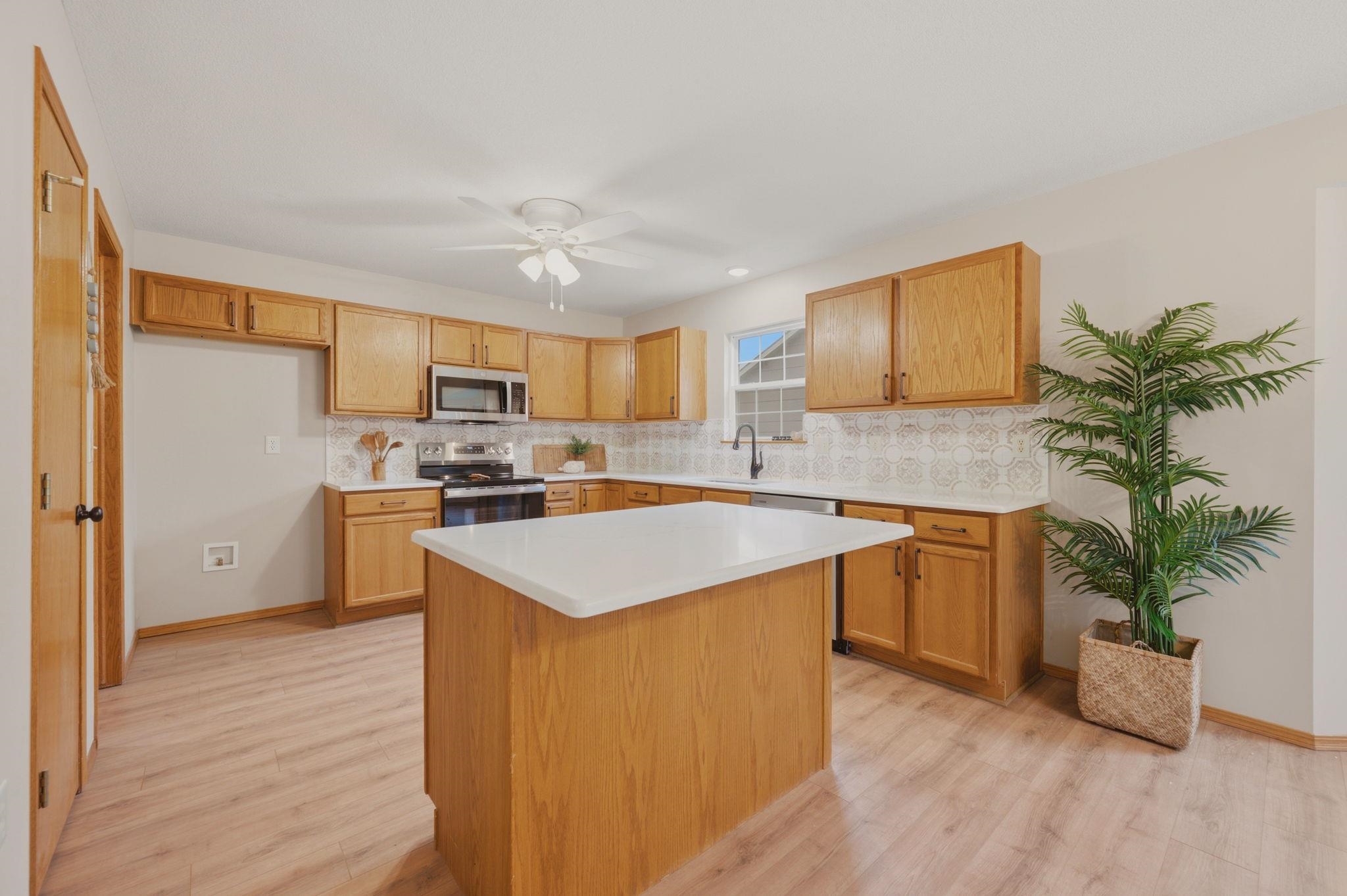 10818 W Central Park St Property Photo 12
