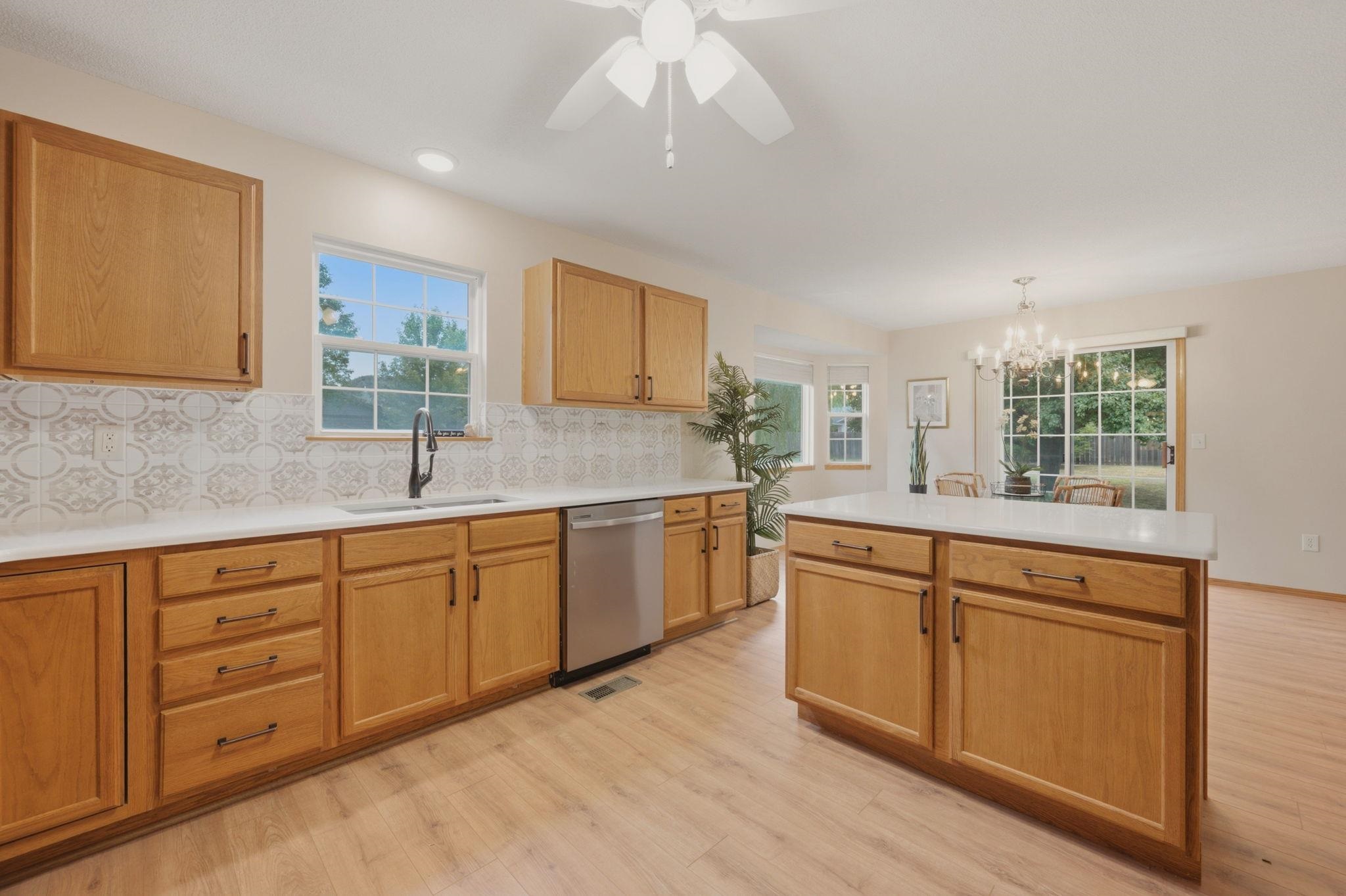 10818 W Central Park St Property Photo 13