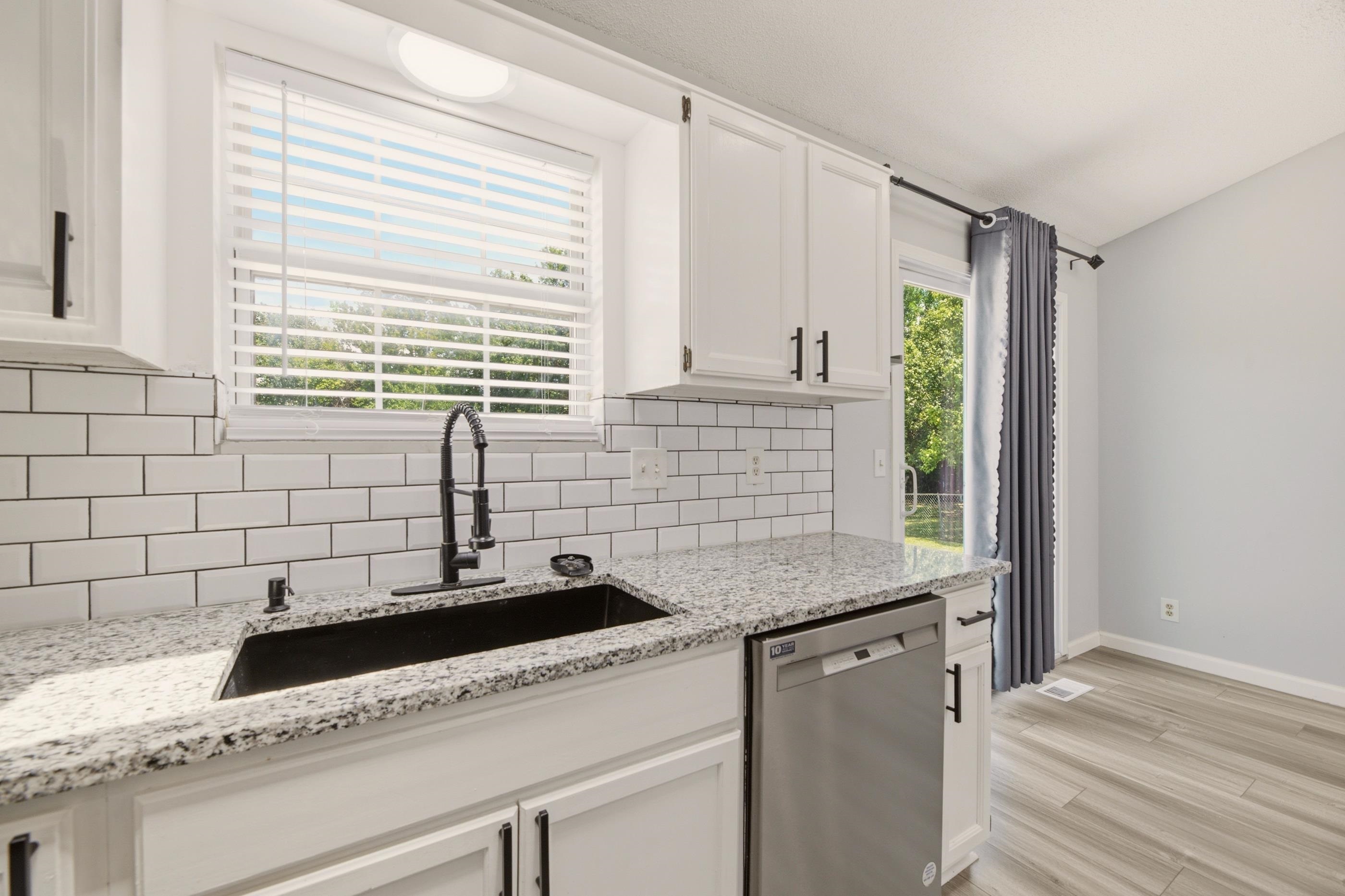 2530 N Beacon Hill St Property Photo 11
