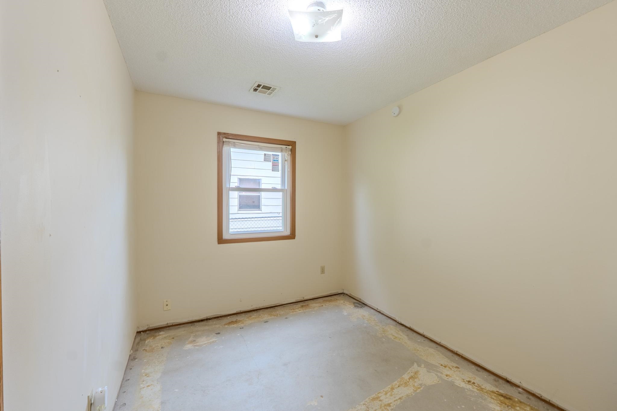 203 S Westview Dr Property Photo 11