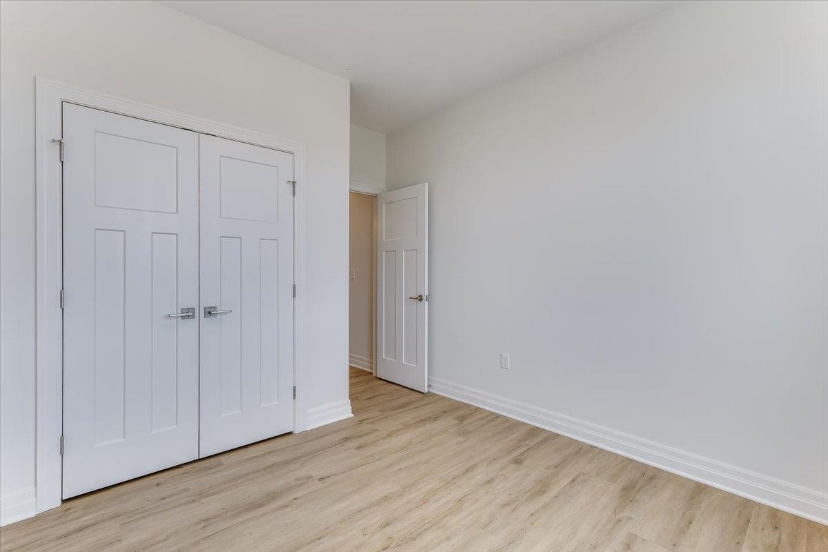 3311 S Linden Ct Property Photo 21