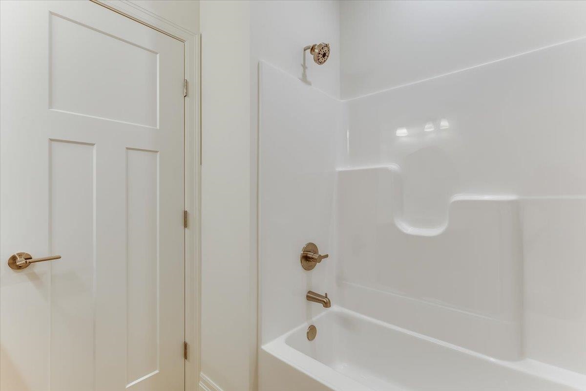 3311 S Linden Ct Property Photo 23