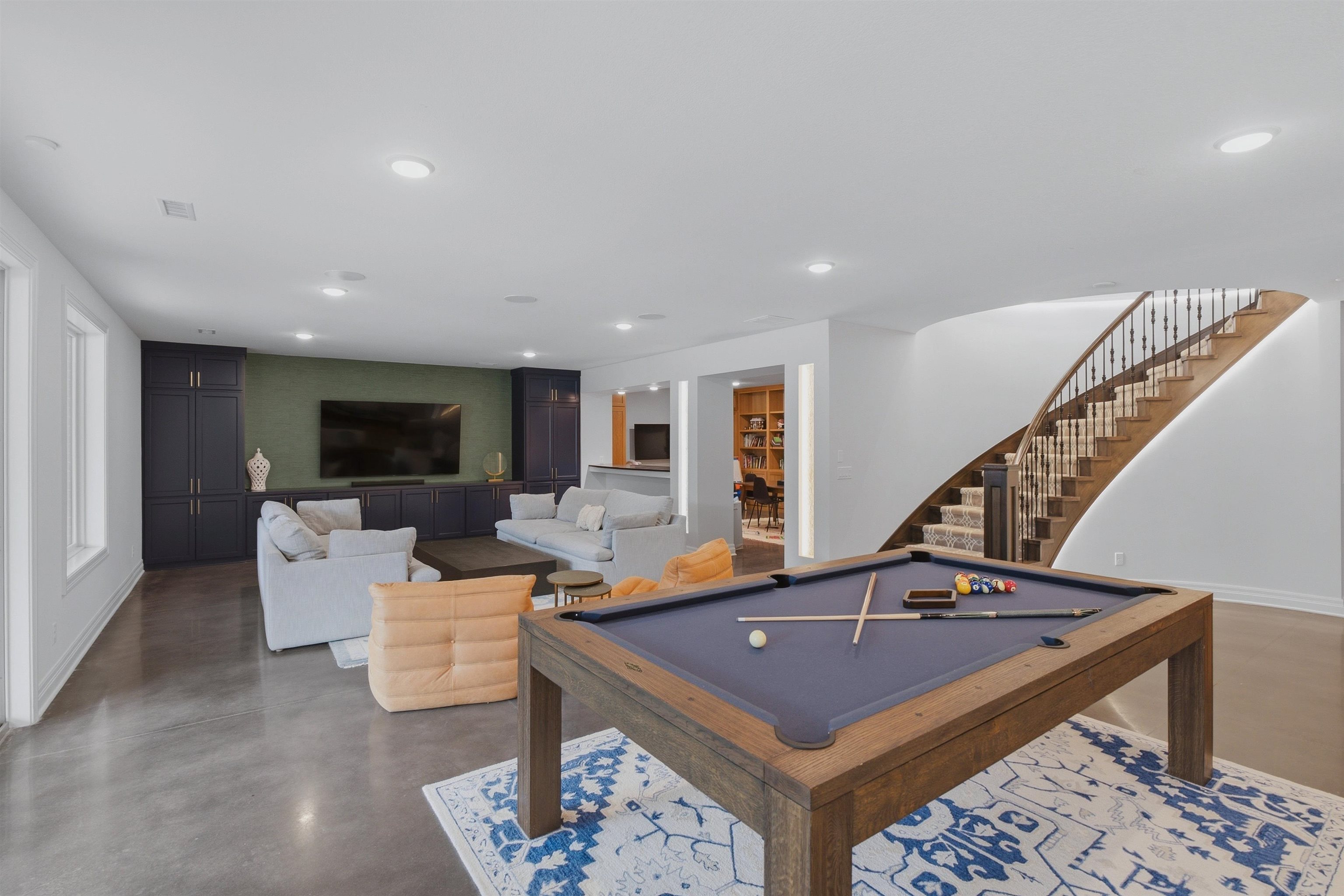 2126 N Clear Creek Property Photo 19