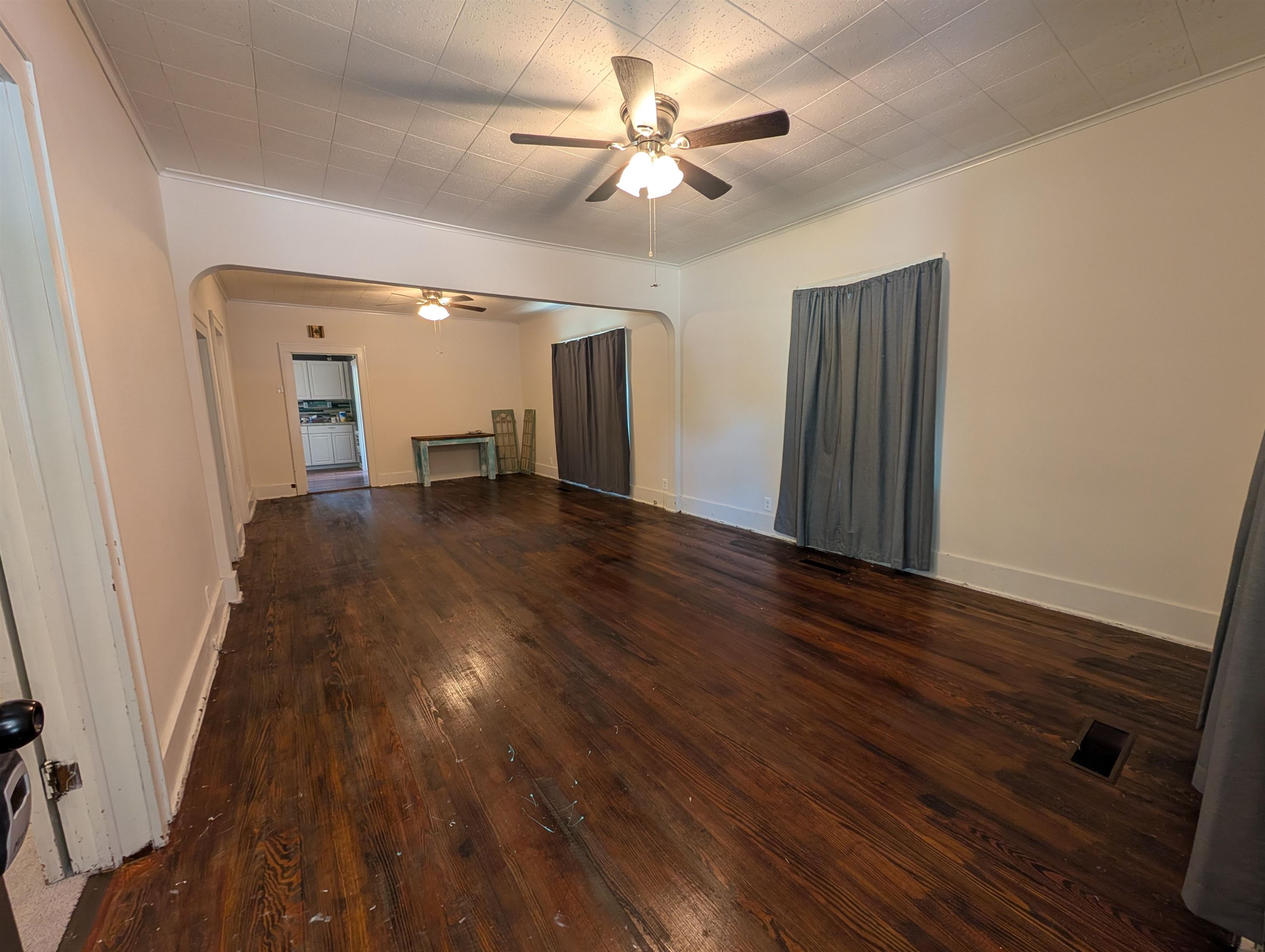 617 N Jefferson Property Photo 6