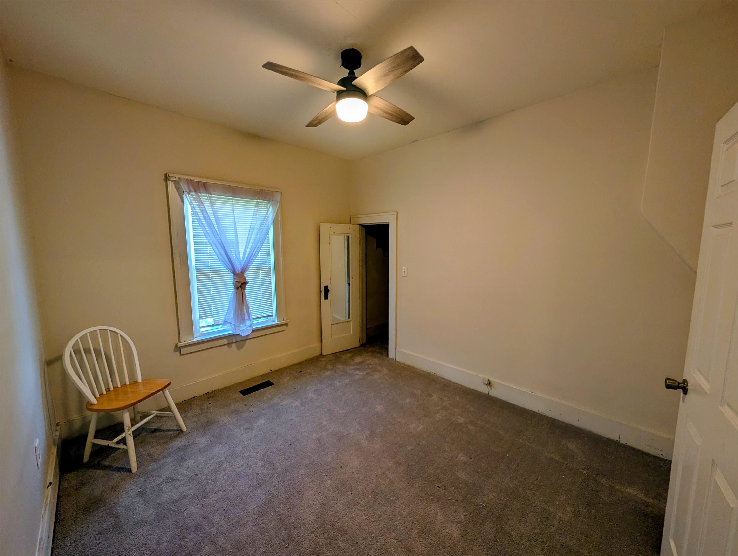 617 N Jefferson Property Photo 15