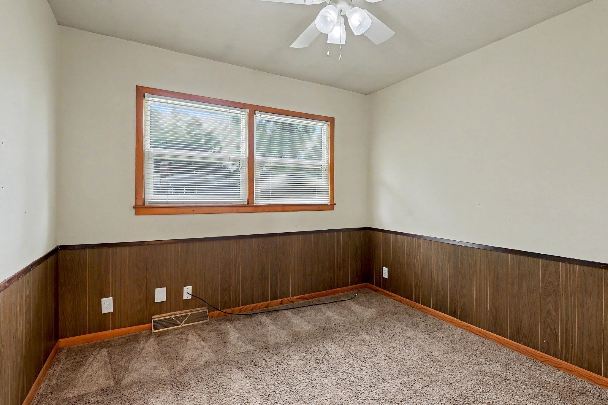 2027 W Manhattan Dr Property Photo 15