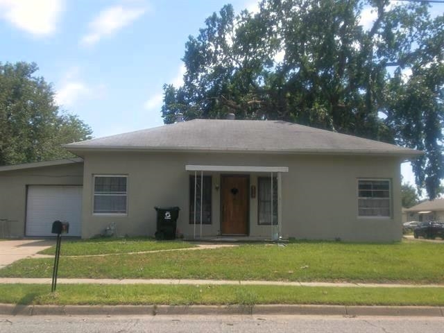1117 W Republic Ave Property Photo 1