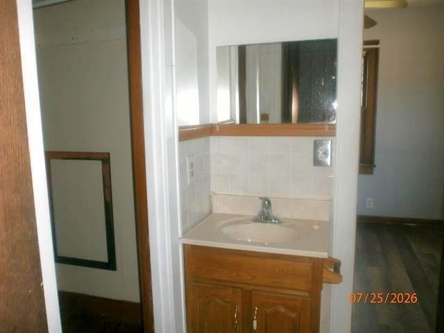 1117 W Republic Ave Property Photo 8