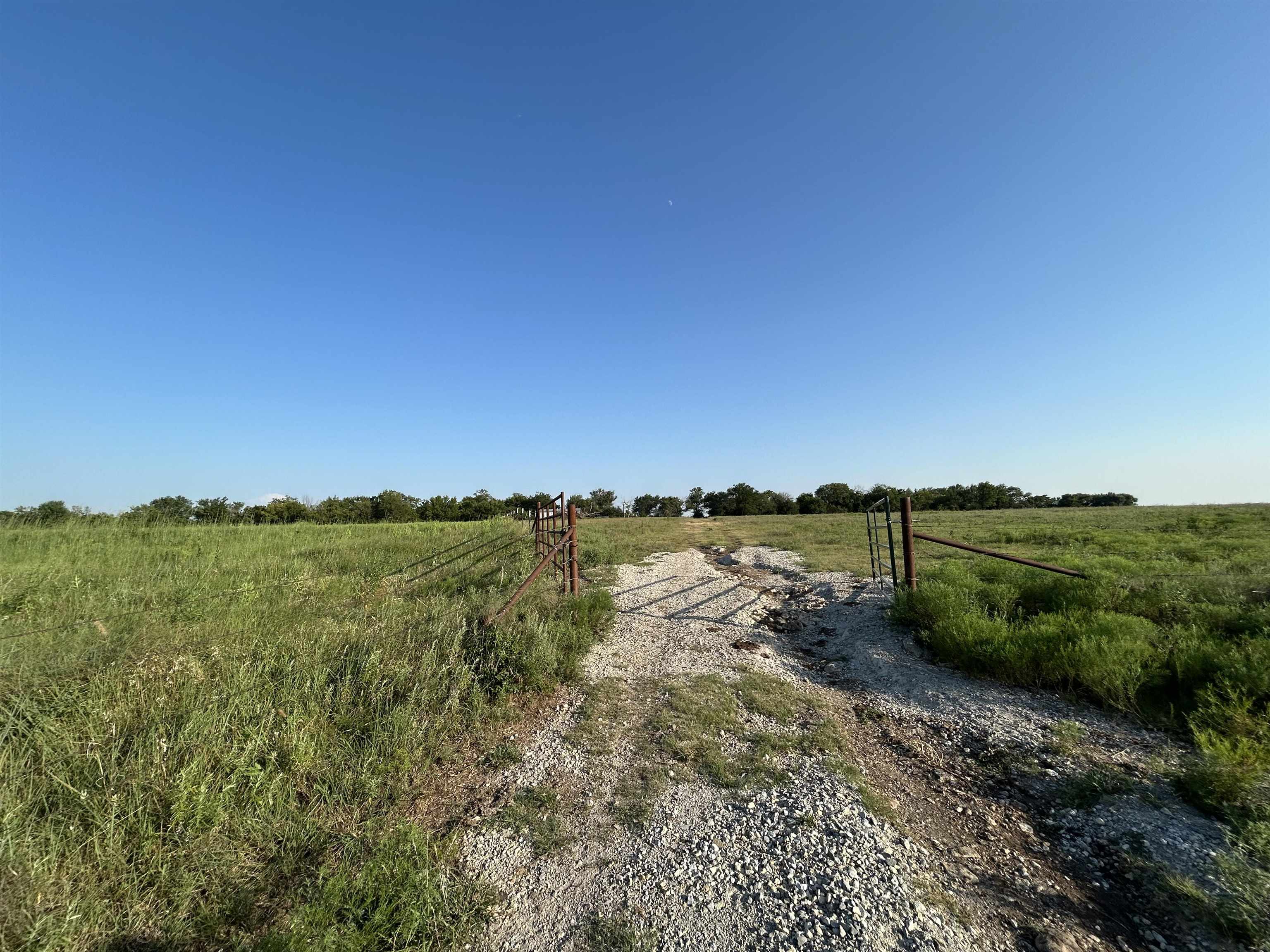 72nd Property Photo 27