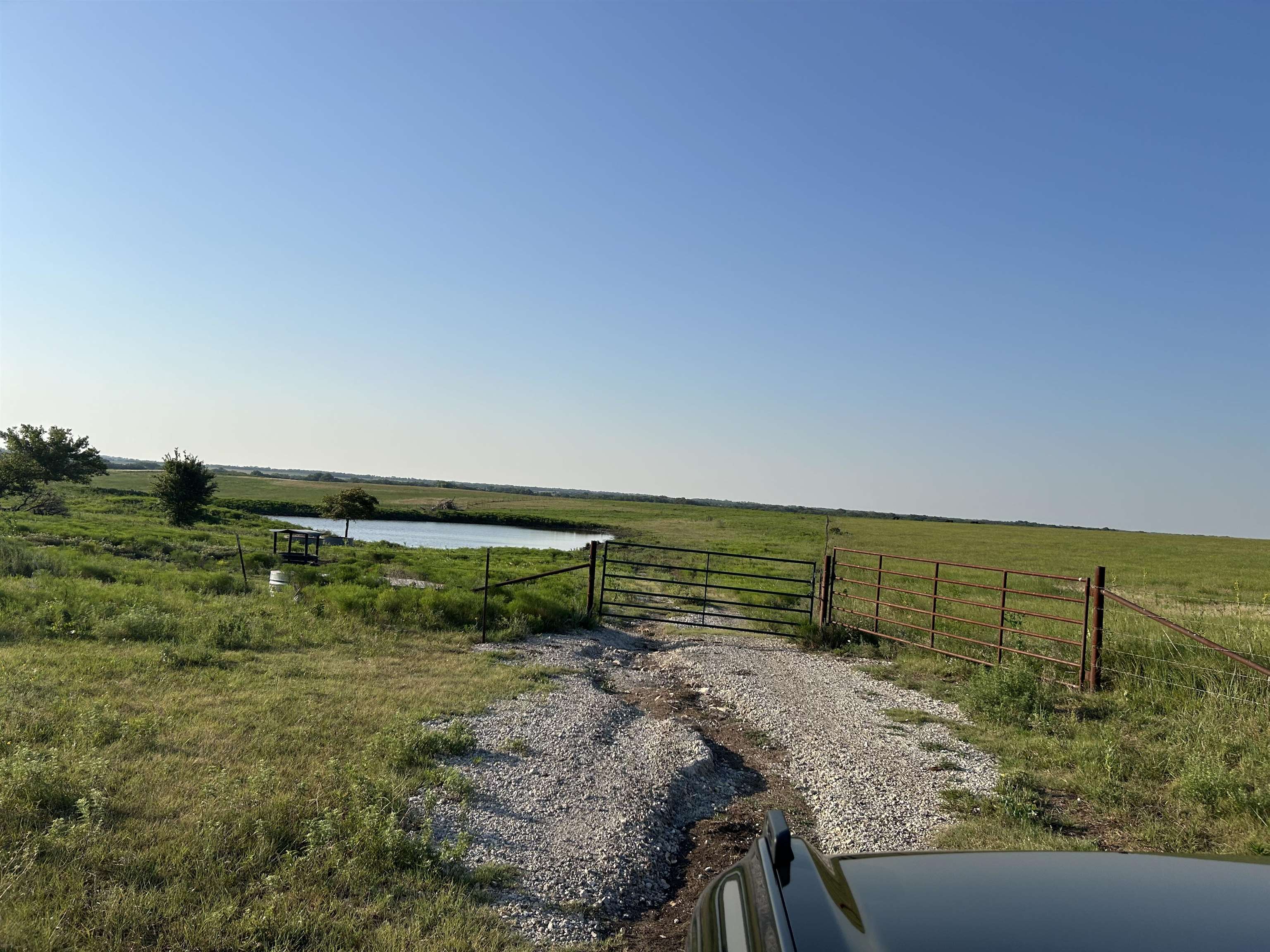 72nd Property Photo 32