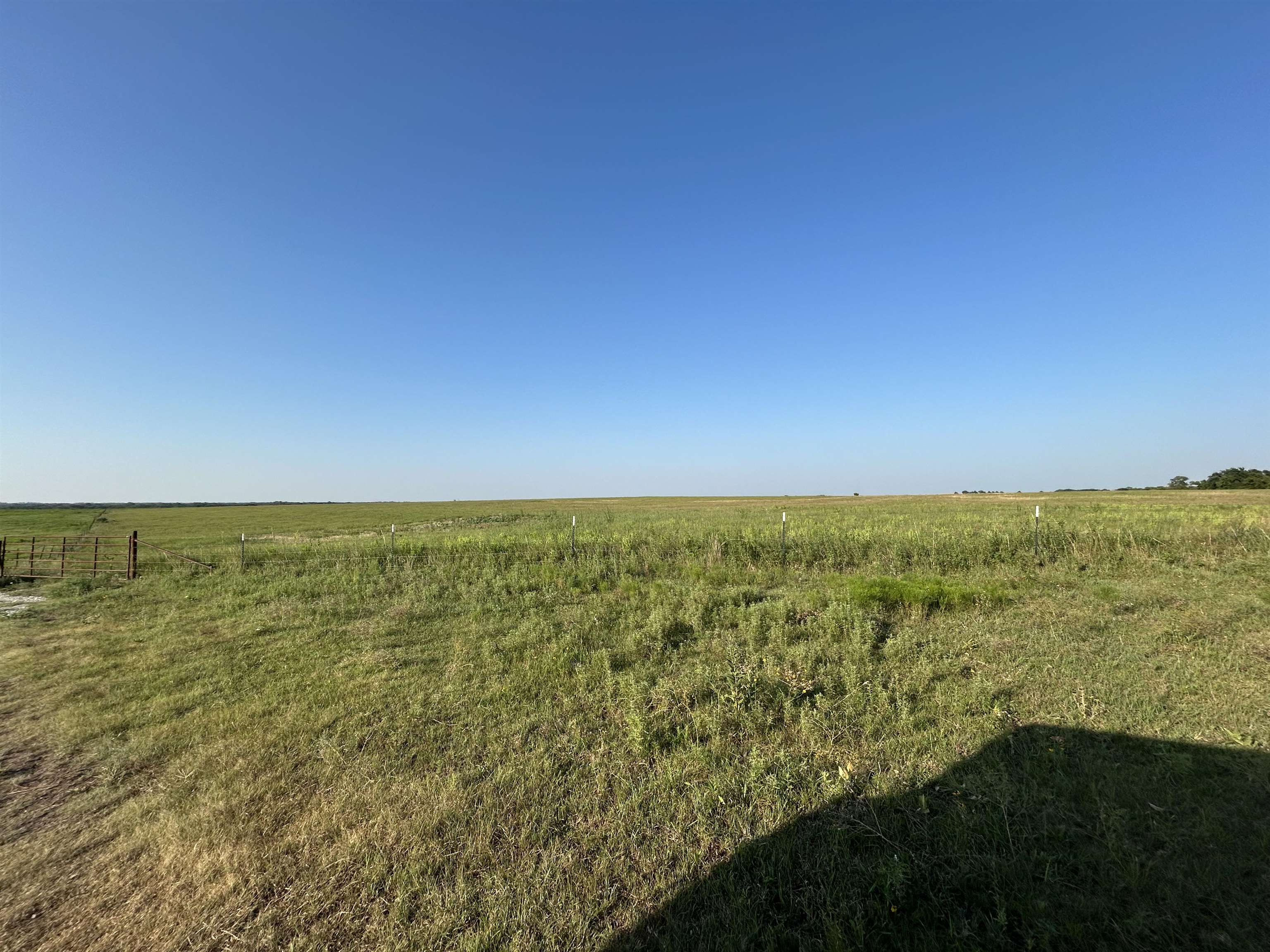 72nd Property Photo 35