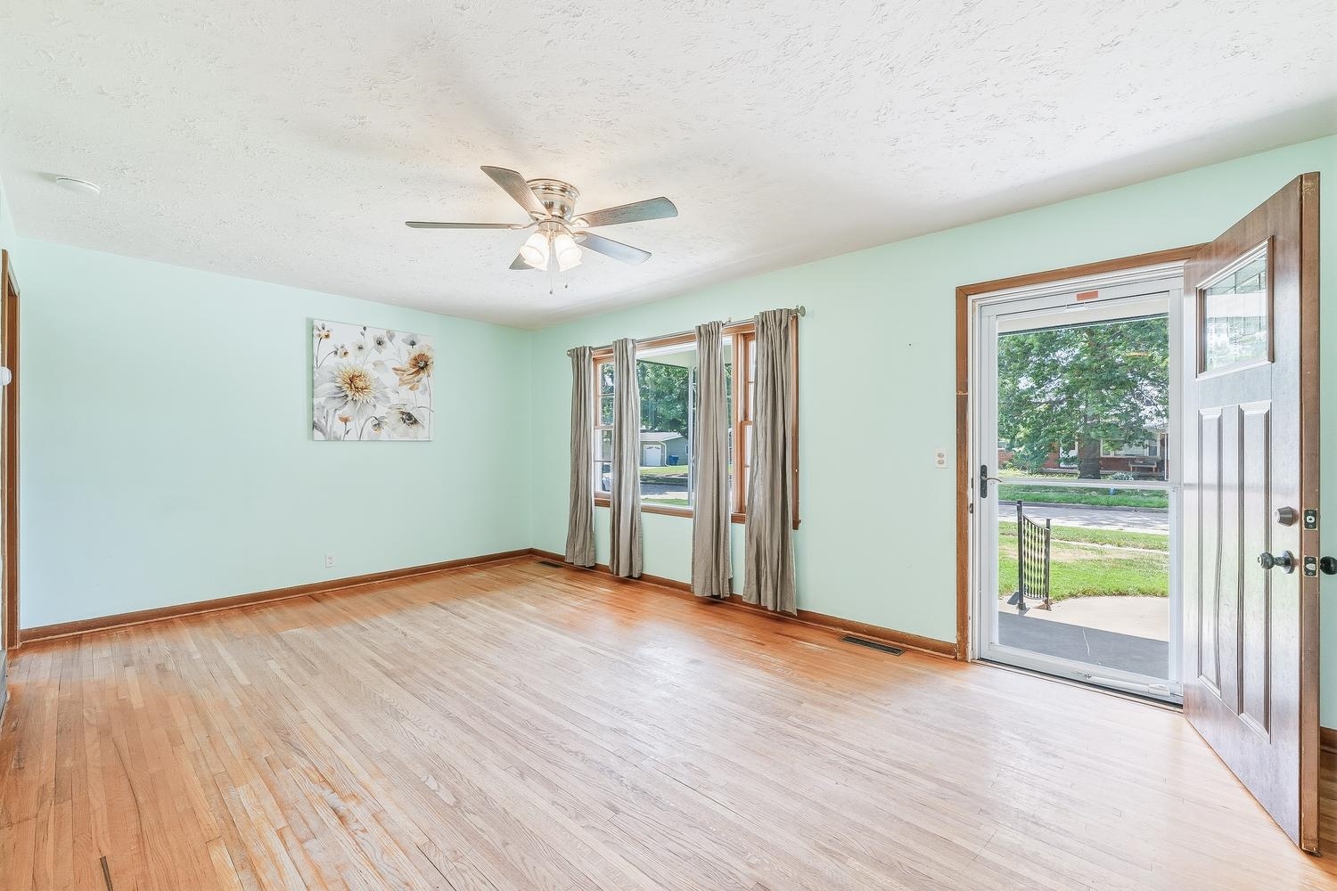 8144 E Indianapolis Property Photo 2