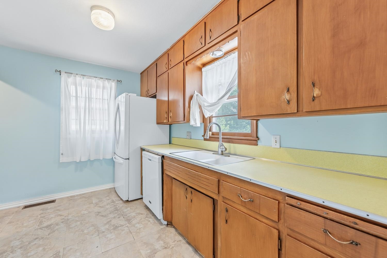 8144 E Indianapolis Property Photo 5