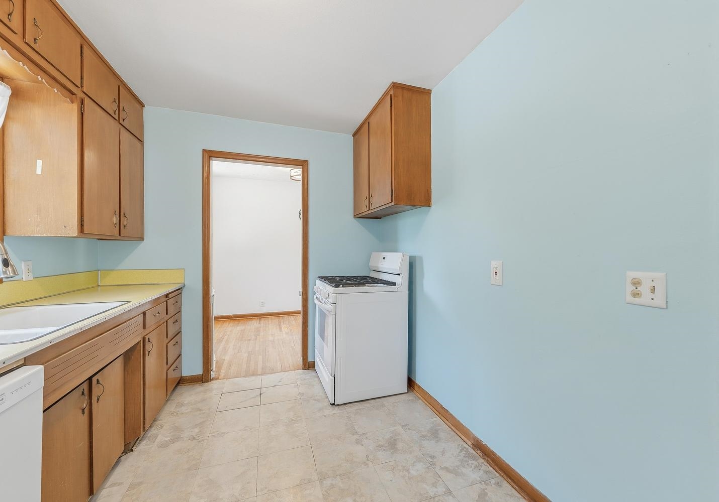 8144 E Indianapolis Property Photo 6