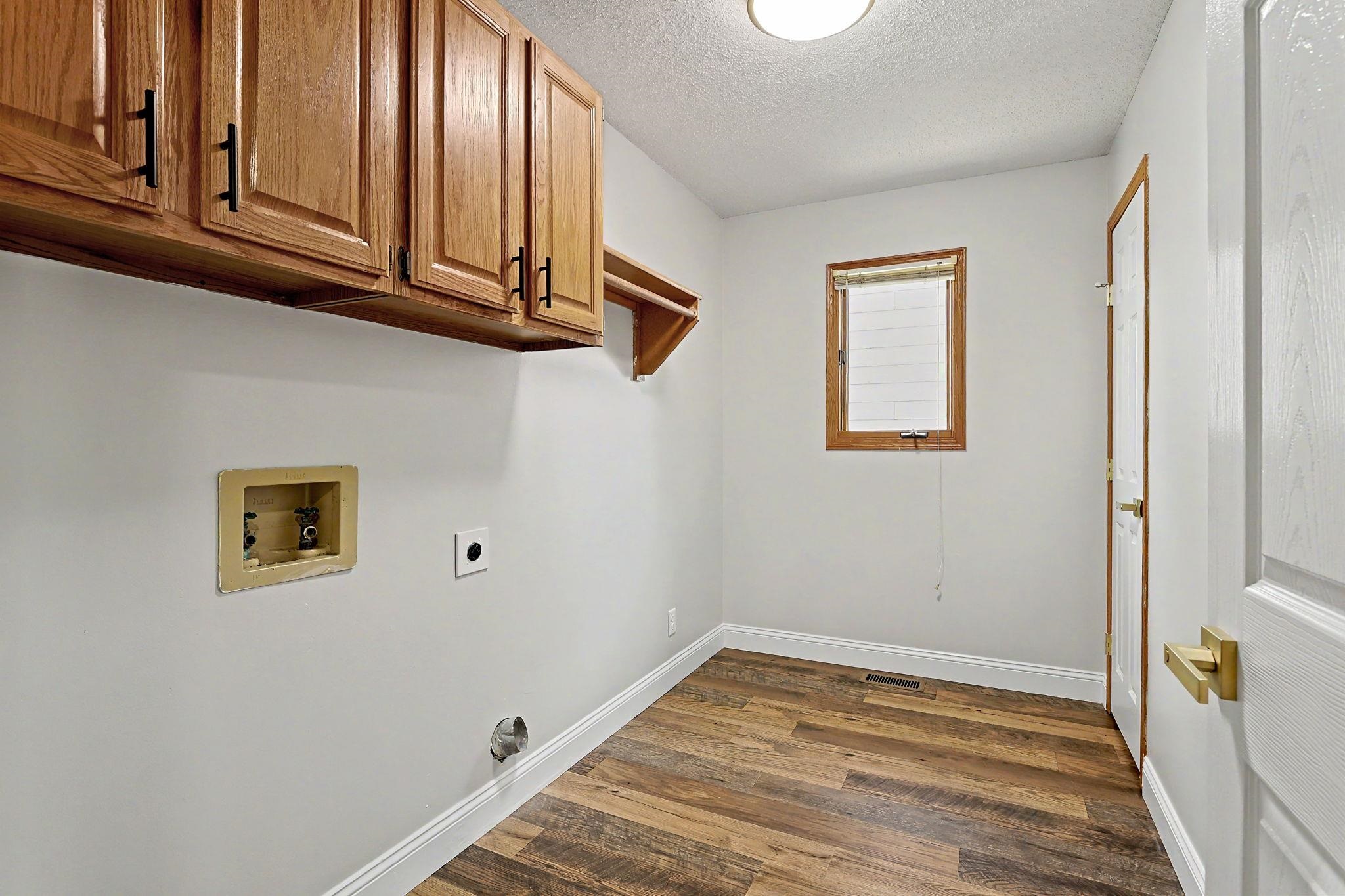 254 N Lakeside Dr Property Photo 12
