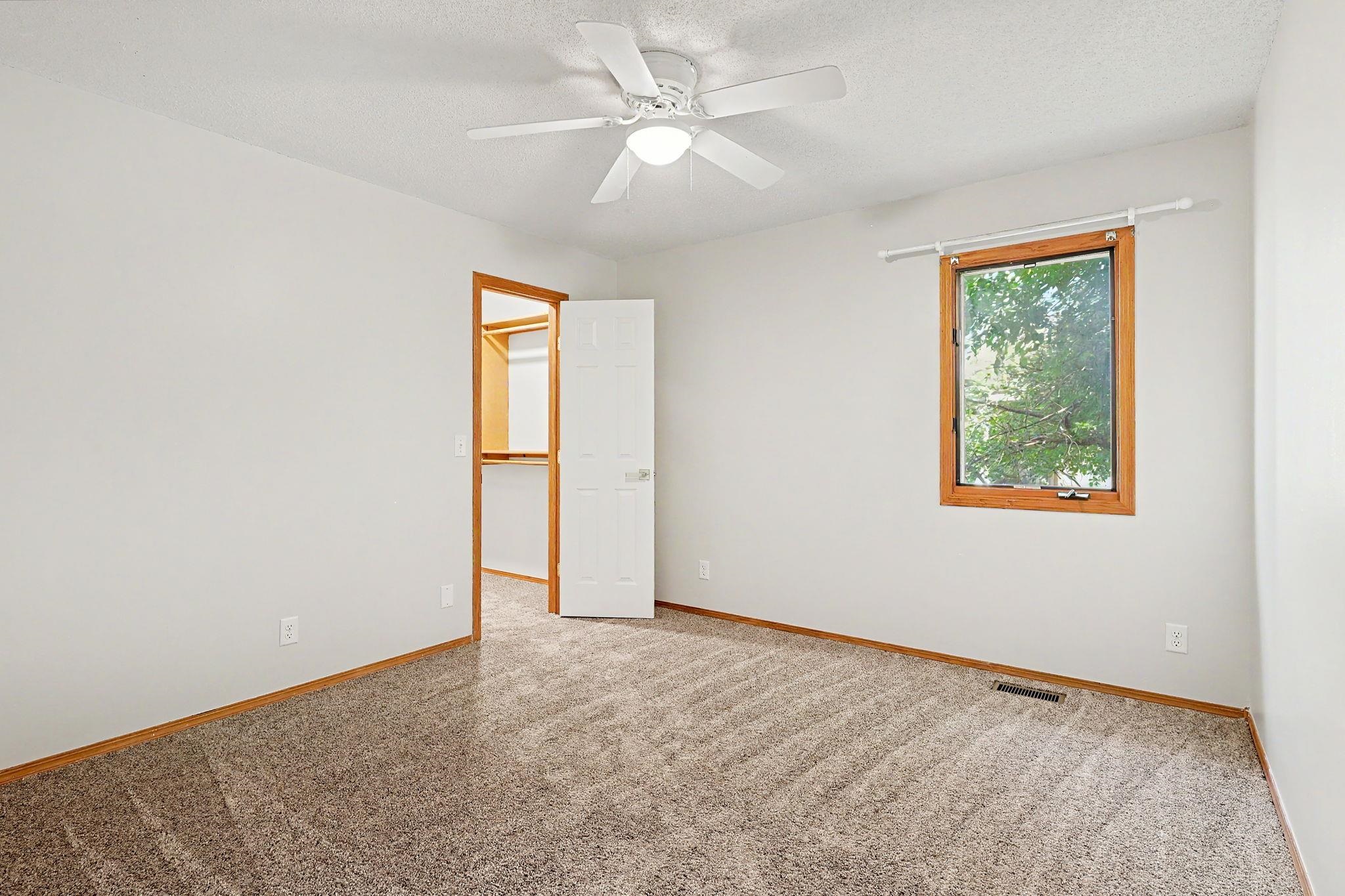 254 N Lakeside Dr Property Photo 22