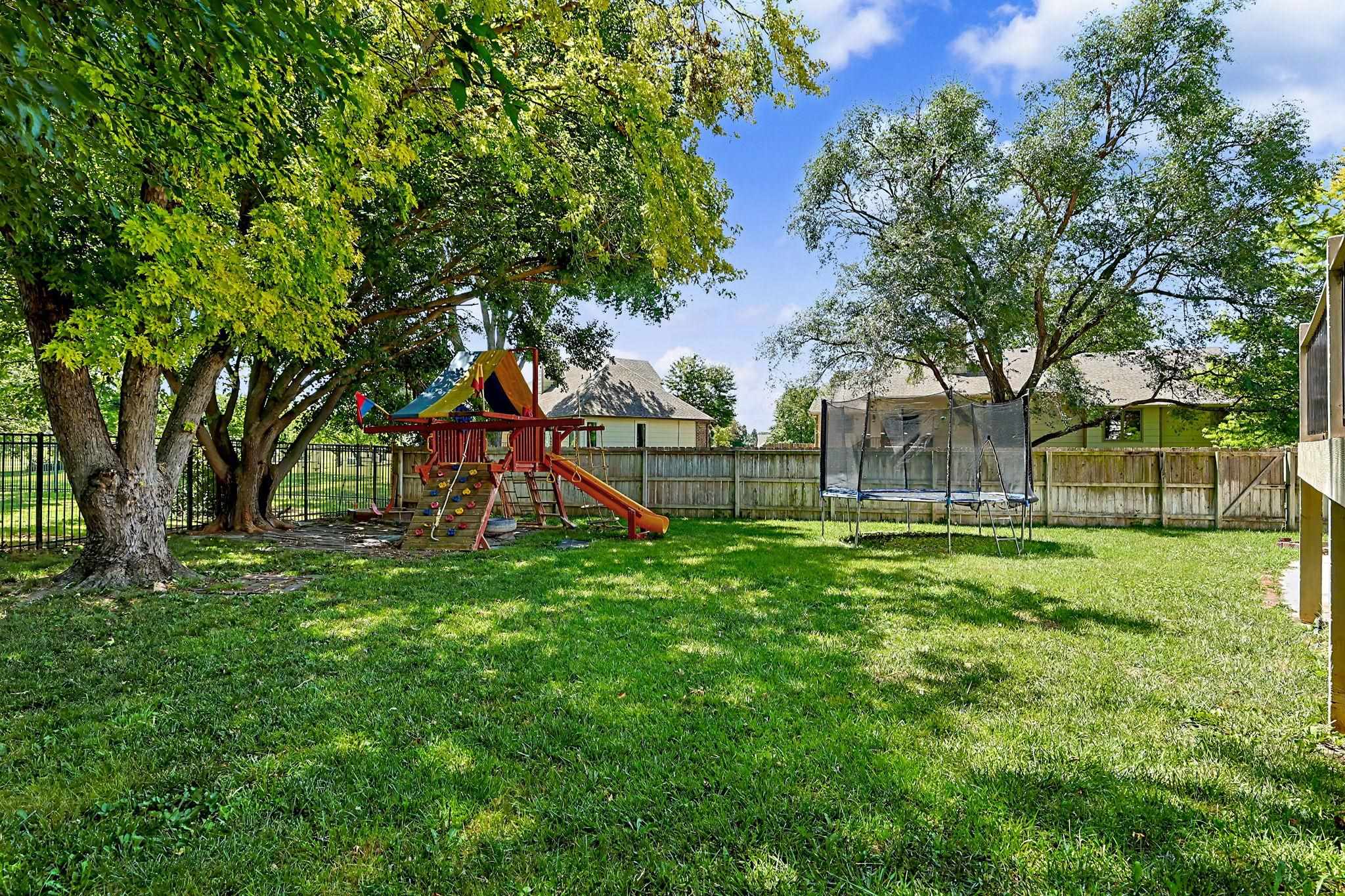 254 N Lakeside Dr Property Photo 31