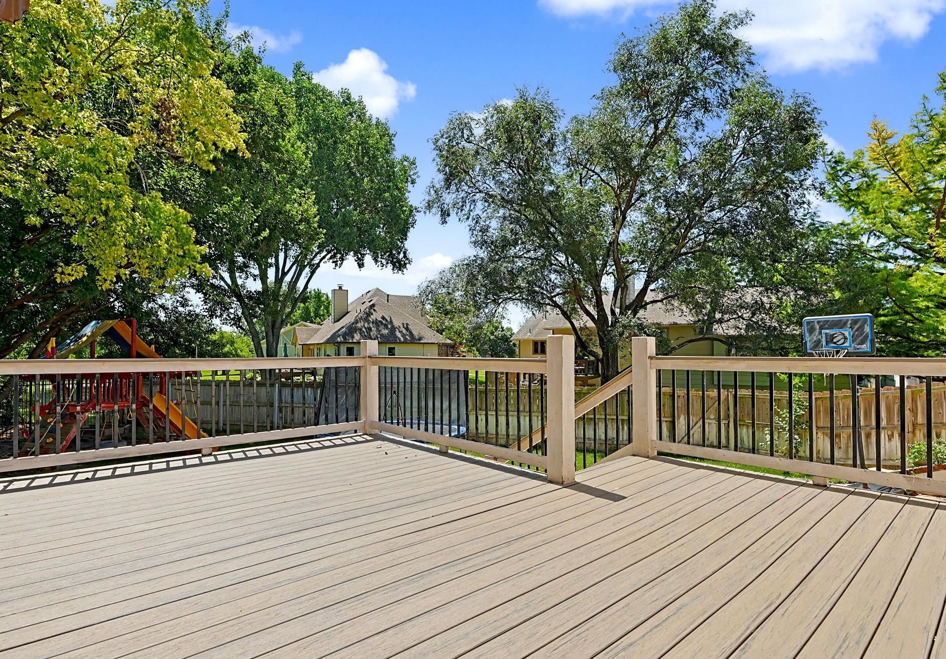254 N Lakeside Dr Property Photo 33