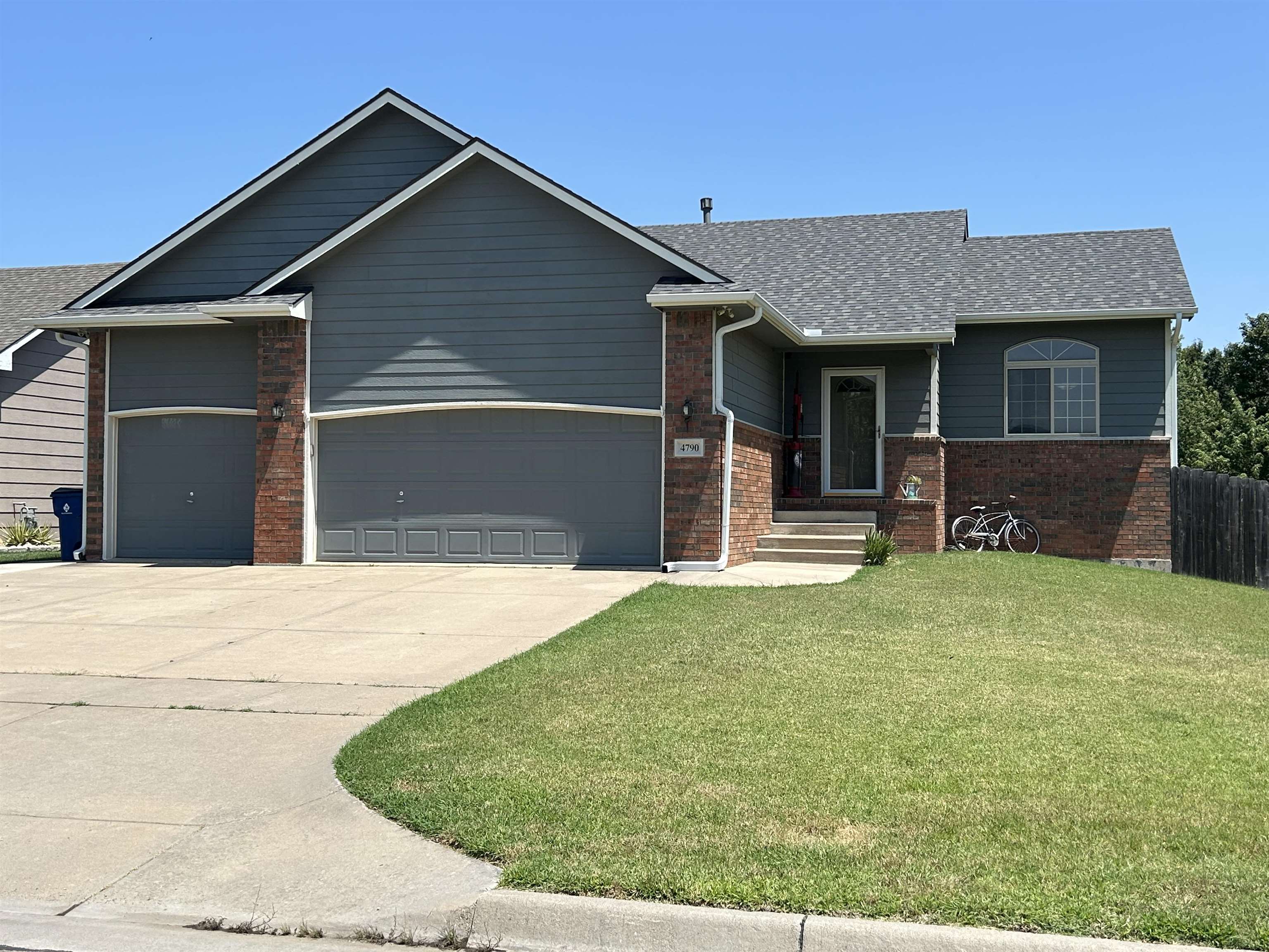 4790 S Leonine Property Photo 3