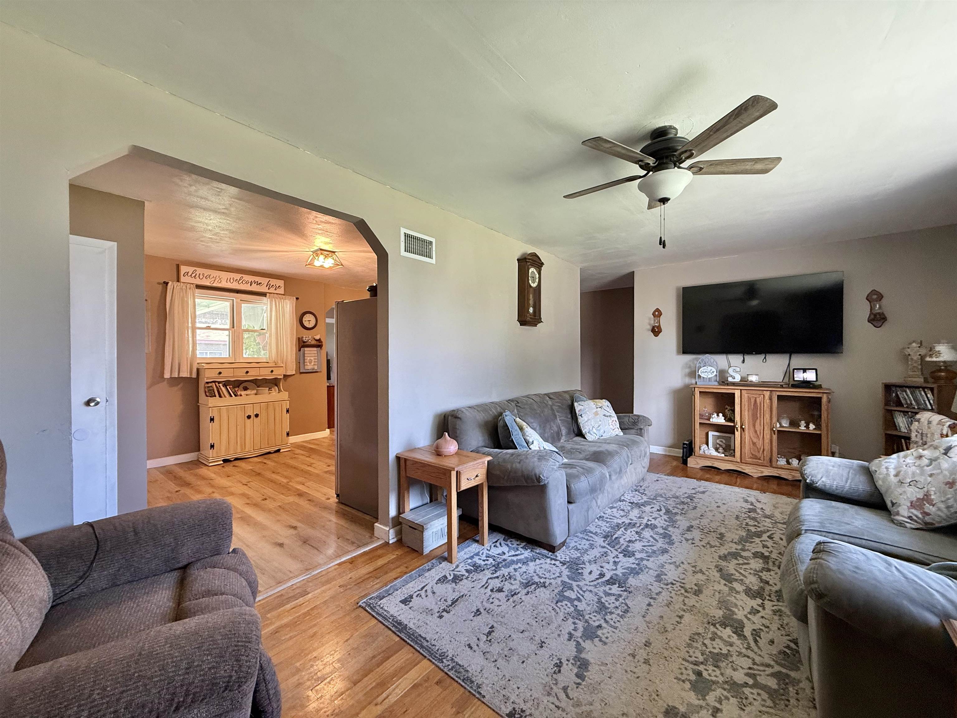 632 W G Property Photo 5