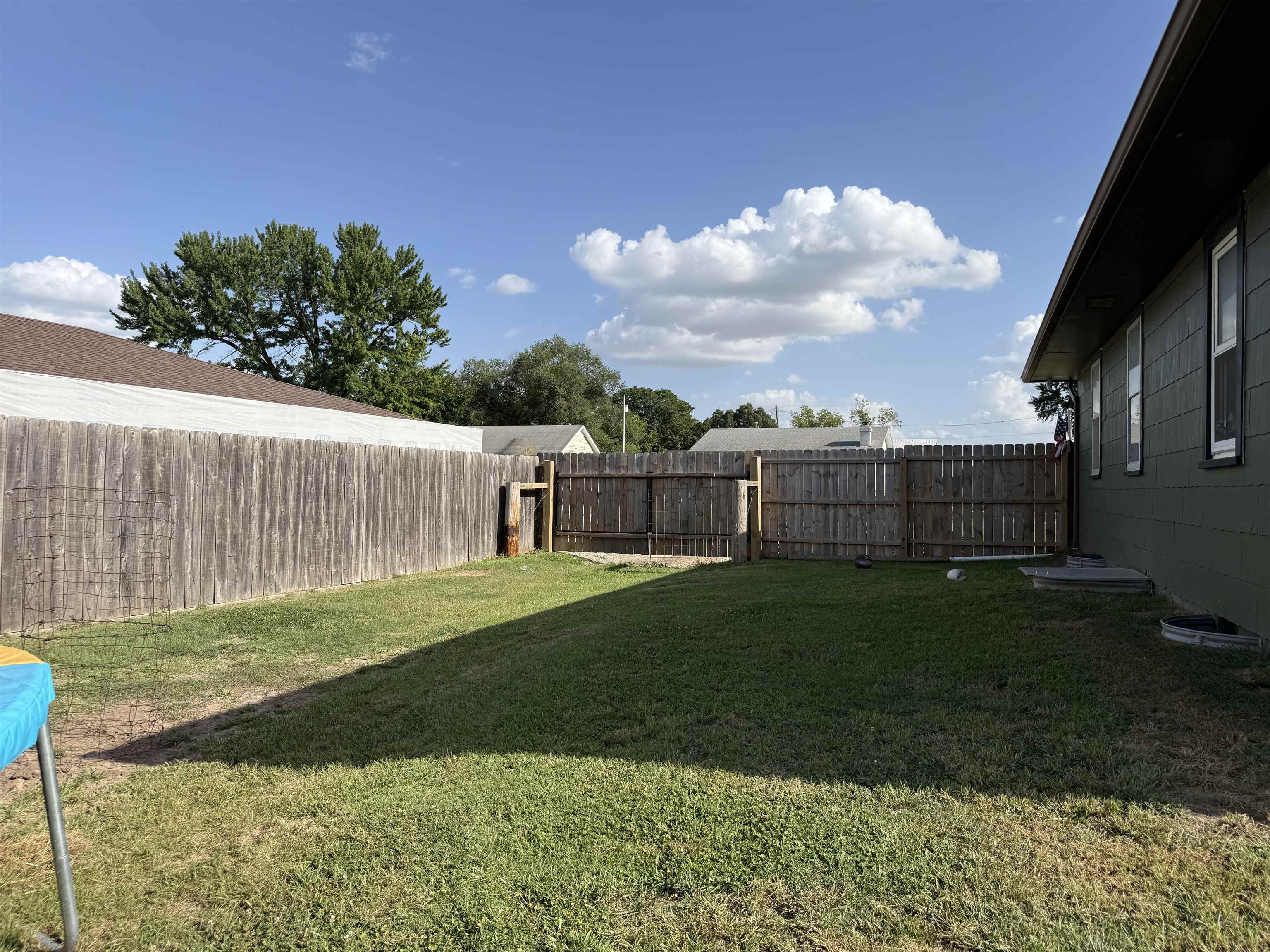632 W G Property Photo 36