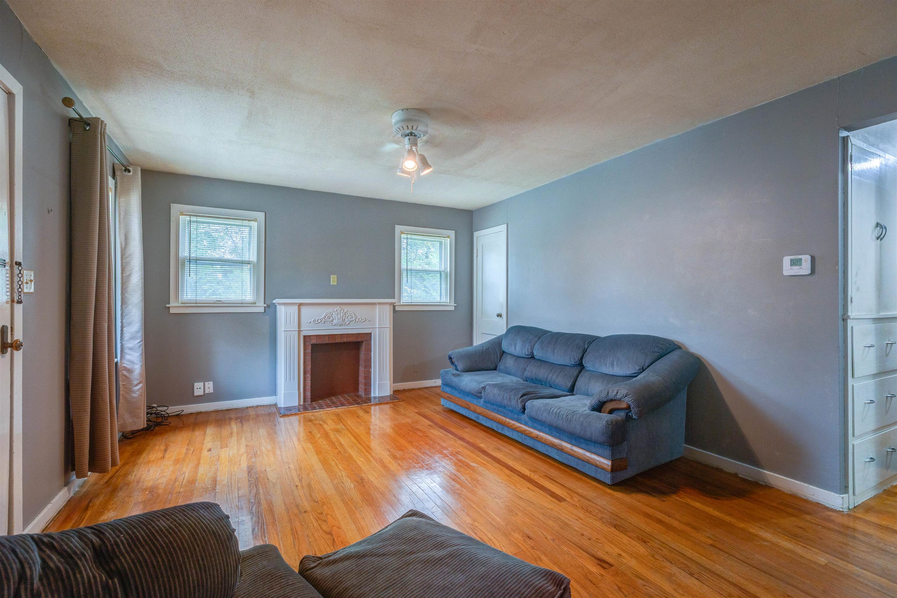 131 S 12th Street Property Photo 4
