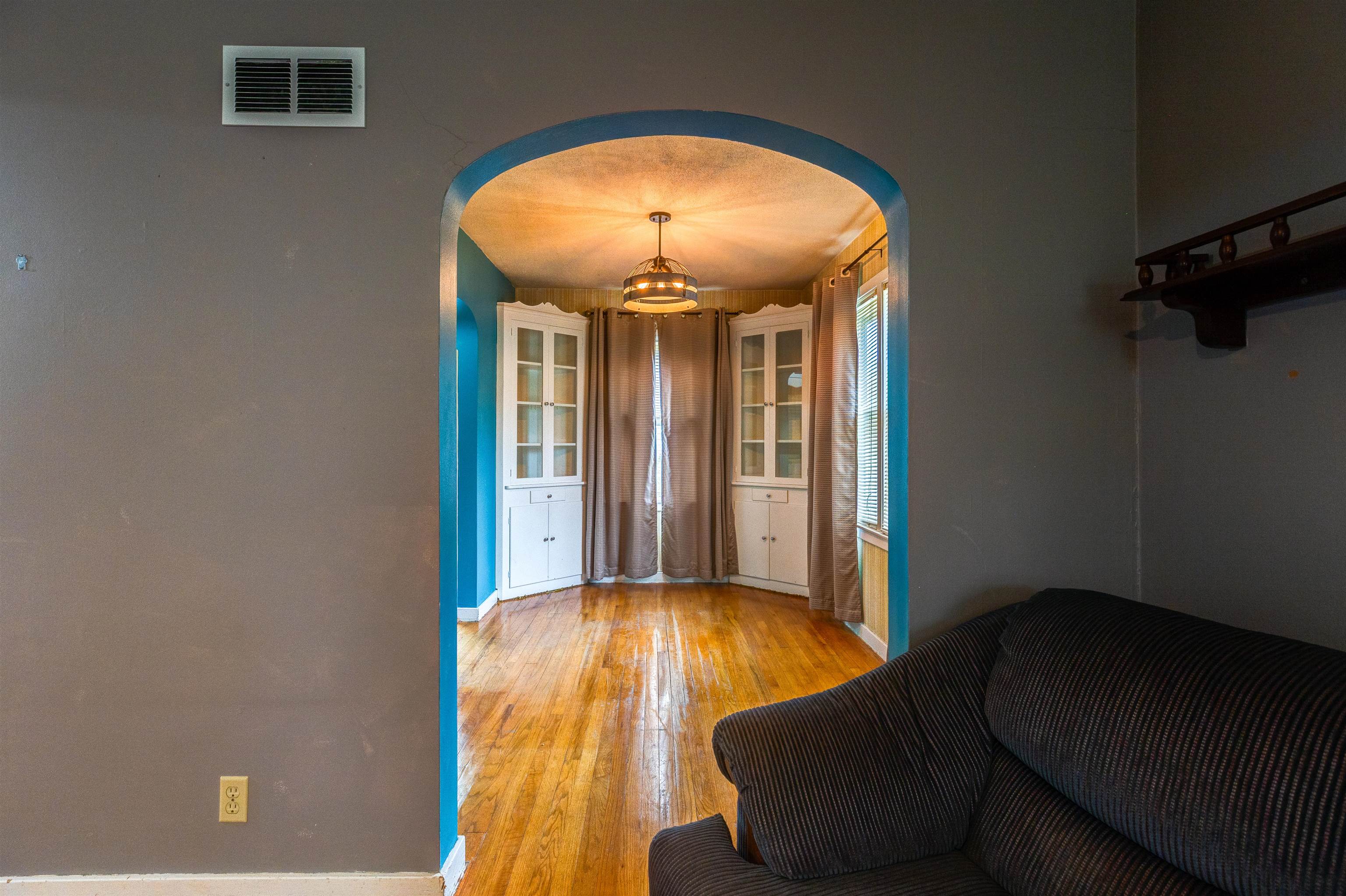 131 S 12th Street Property Photo 5
