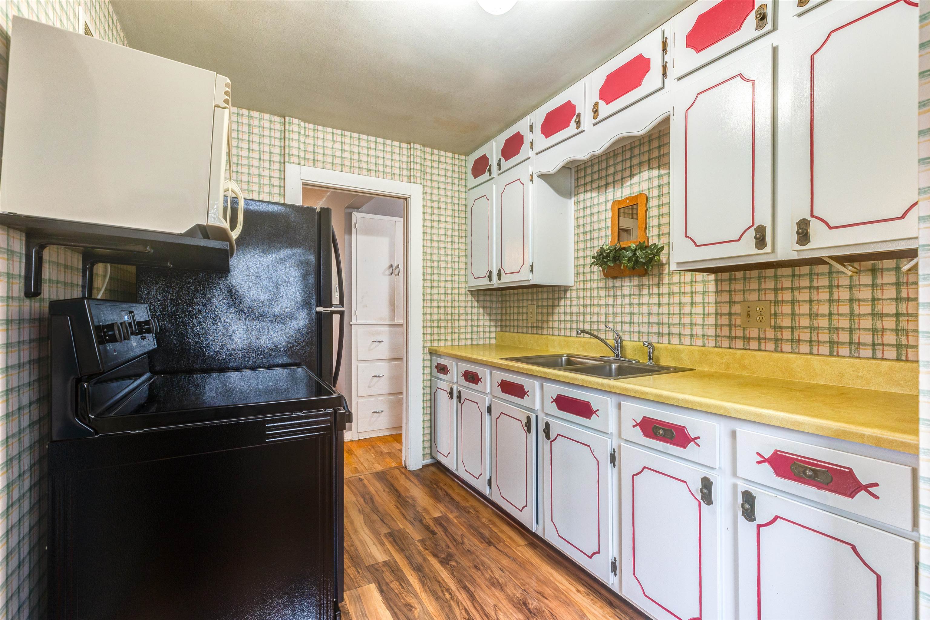 131 S 12th Street Property Photo 6