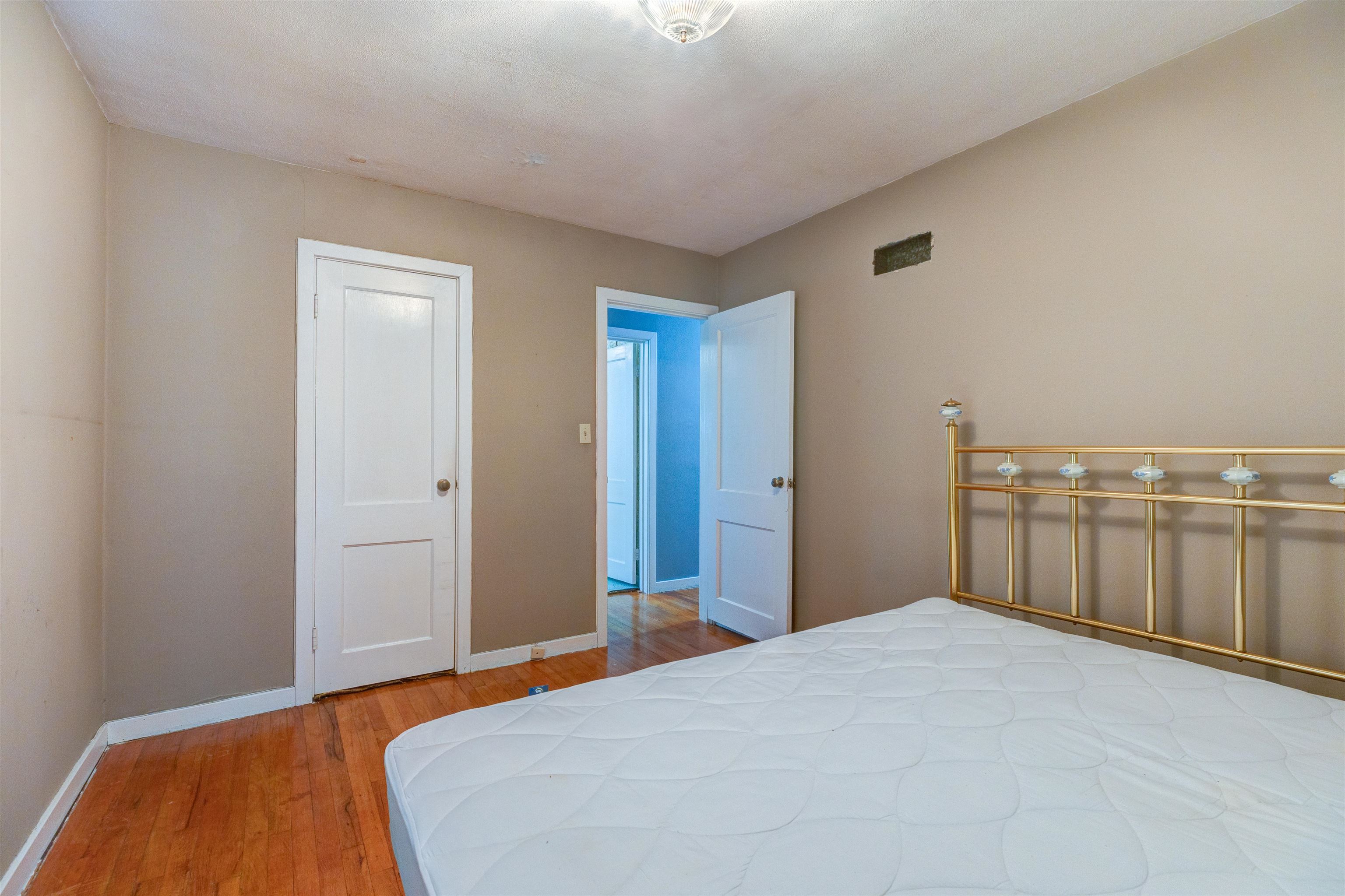 131 S 12th Street Property Photo 11