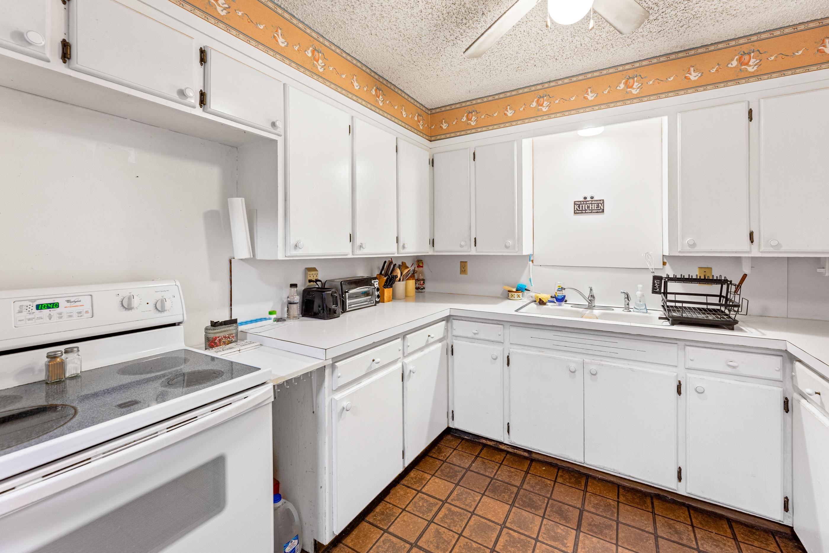 505 Sweezy Property Photo 16