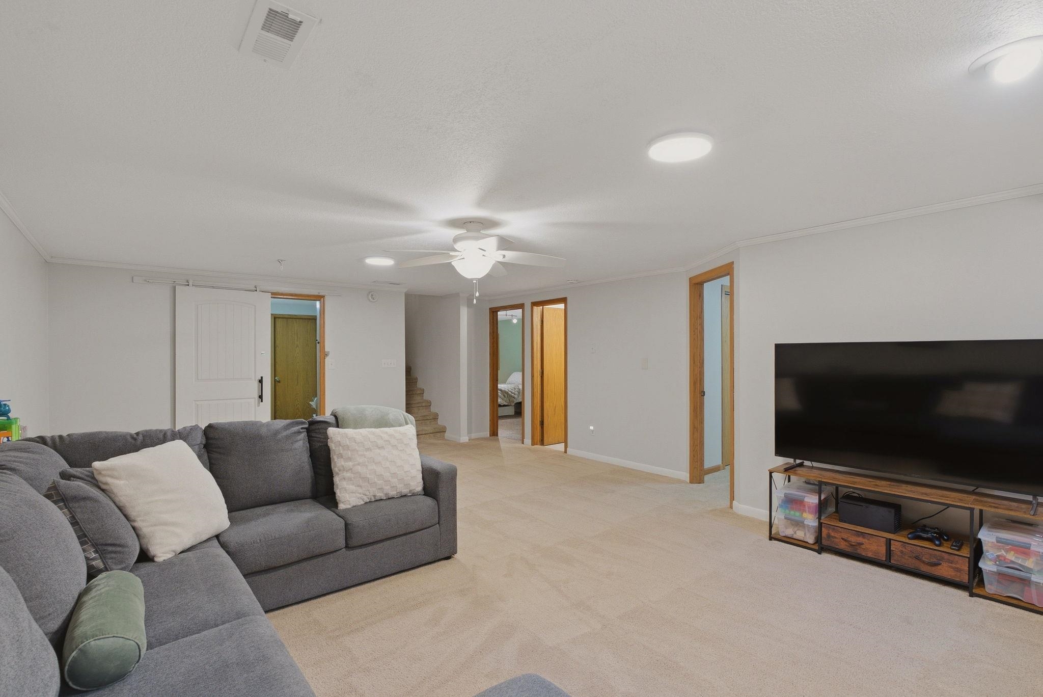 1113 N Ridgecrest Property Photo 21