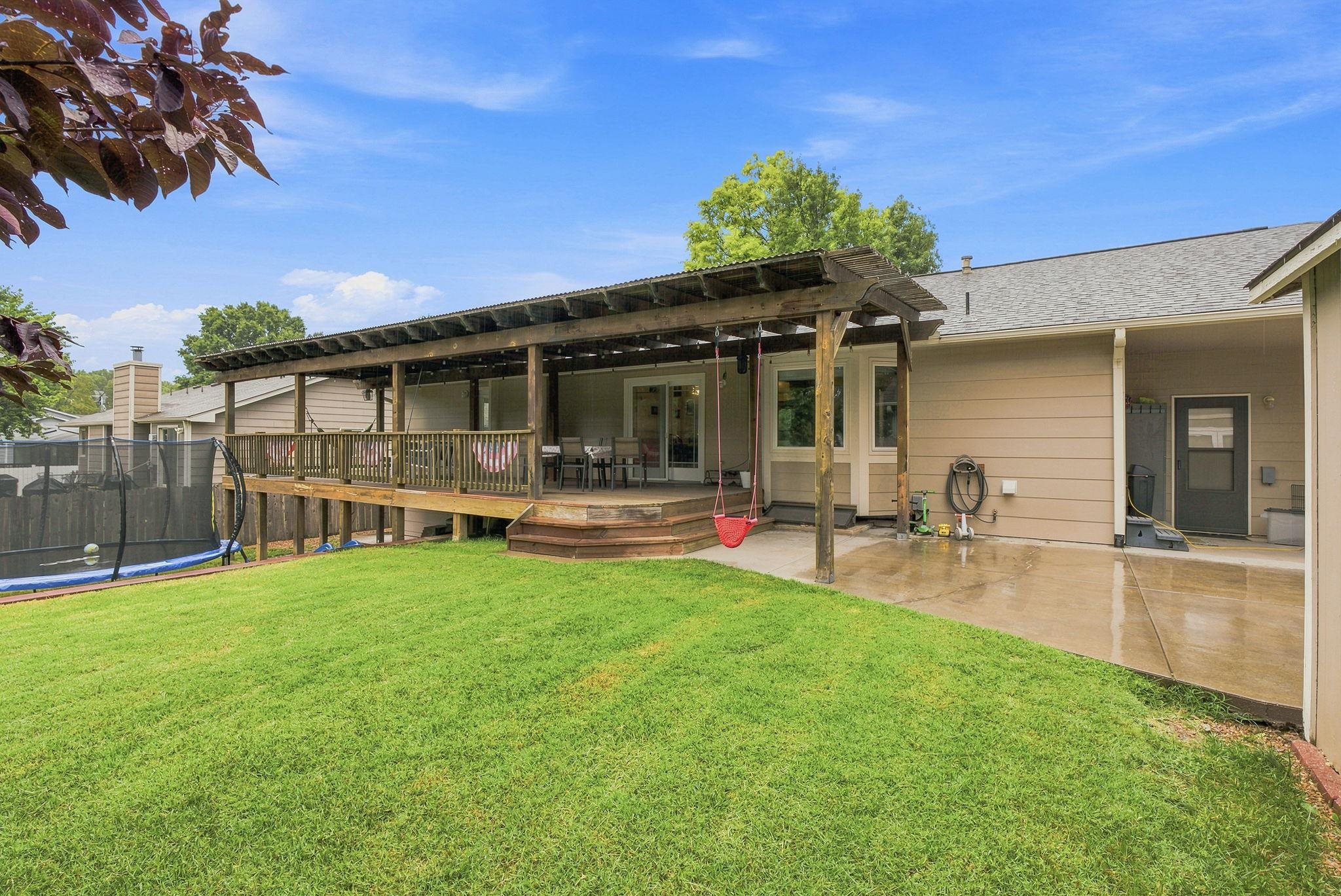 1113 N Ridgecrest Property Photo 33