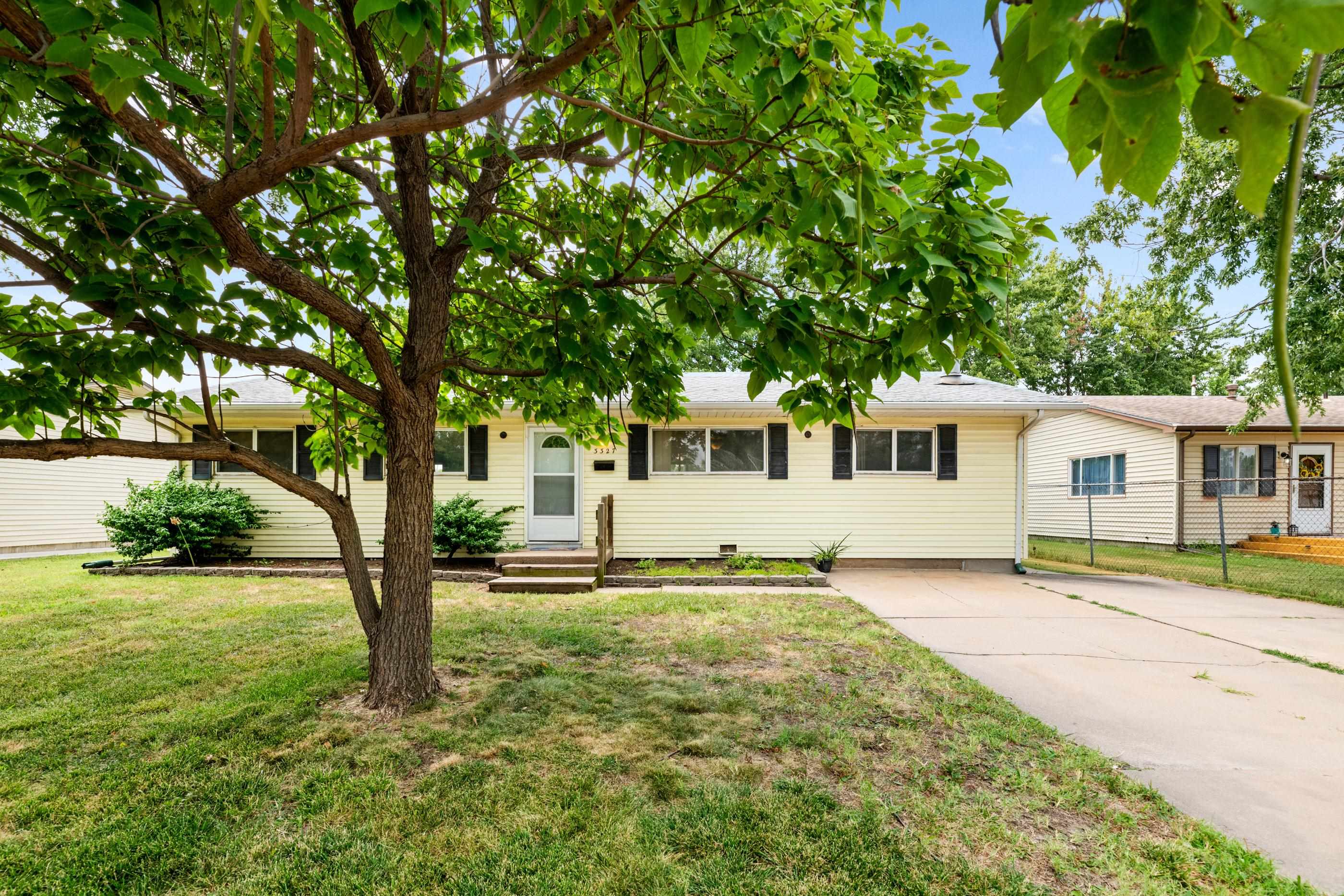 3327 S All Hallows Ave Property Photo