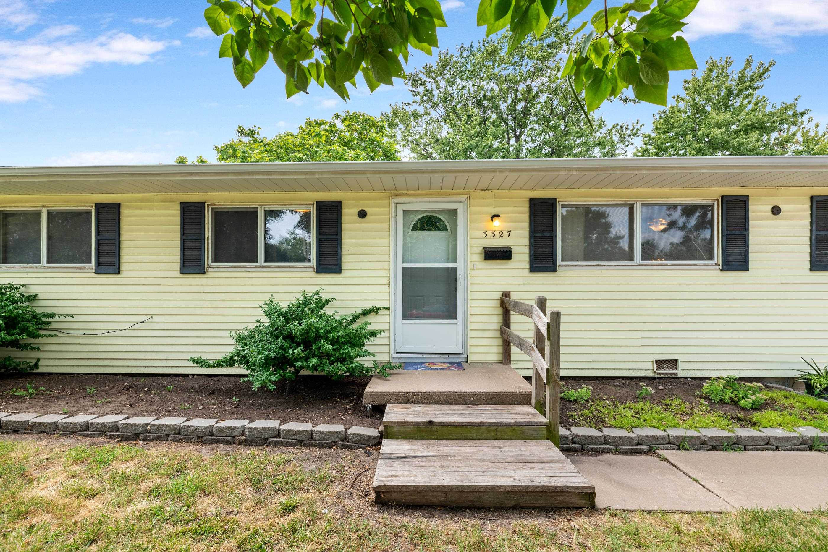 3327 S All Hallows Ave Property Photo 4