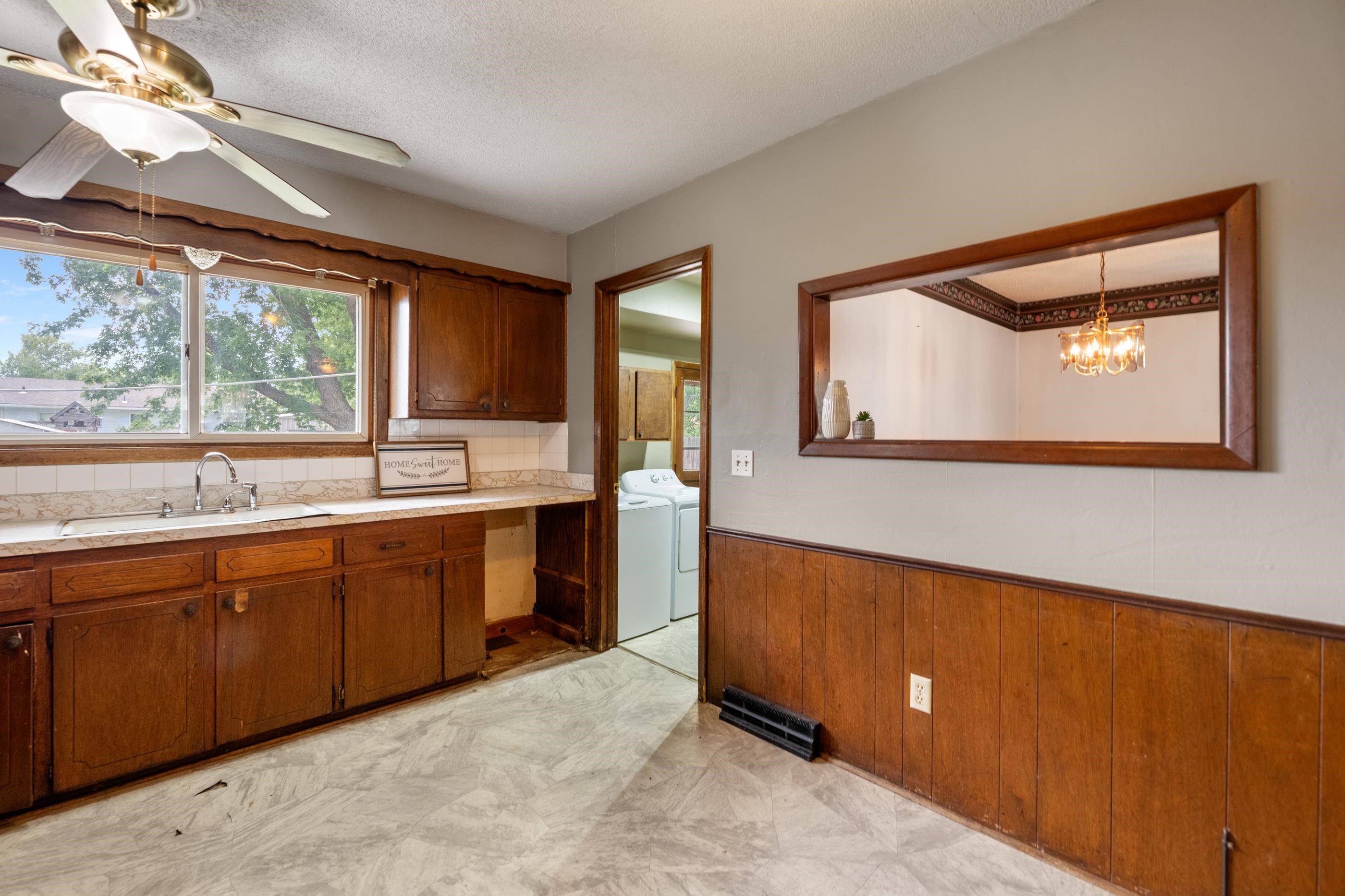 3327 S All Hallows Ave Property Photo 11