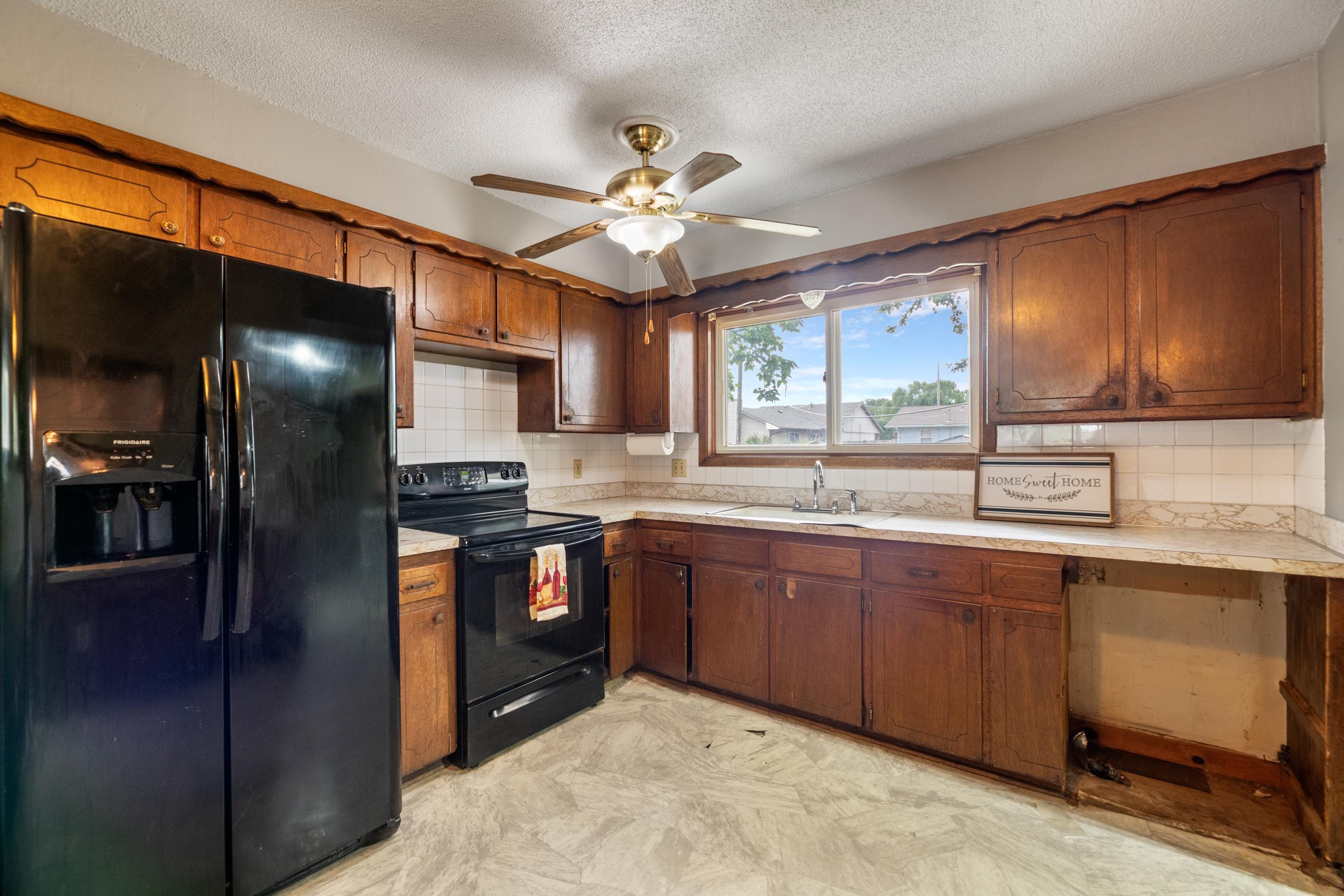 3327 S All Hallows Ave Property Photo 13