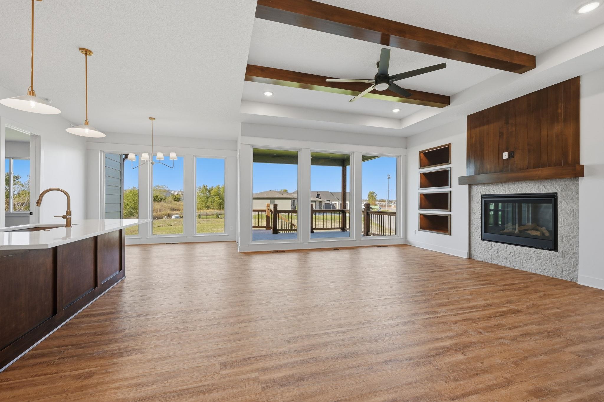 3997 N Estancia Ct Property Photo 5