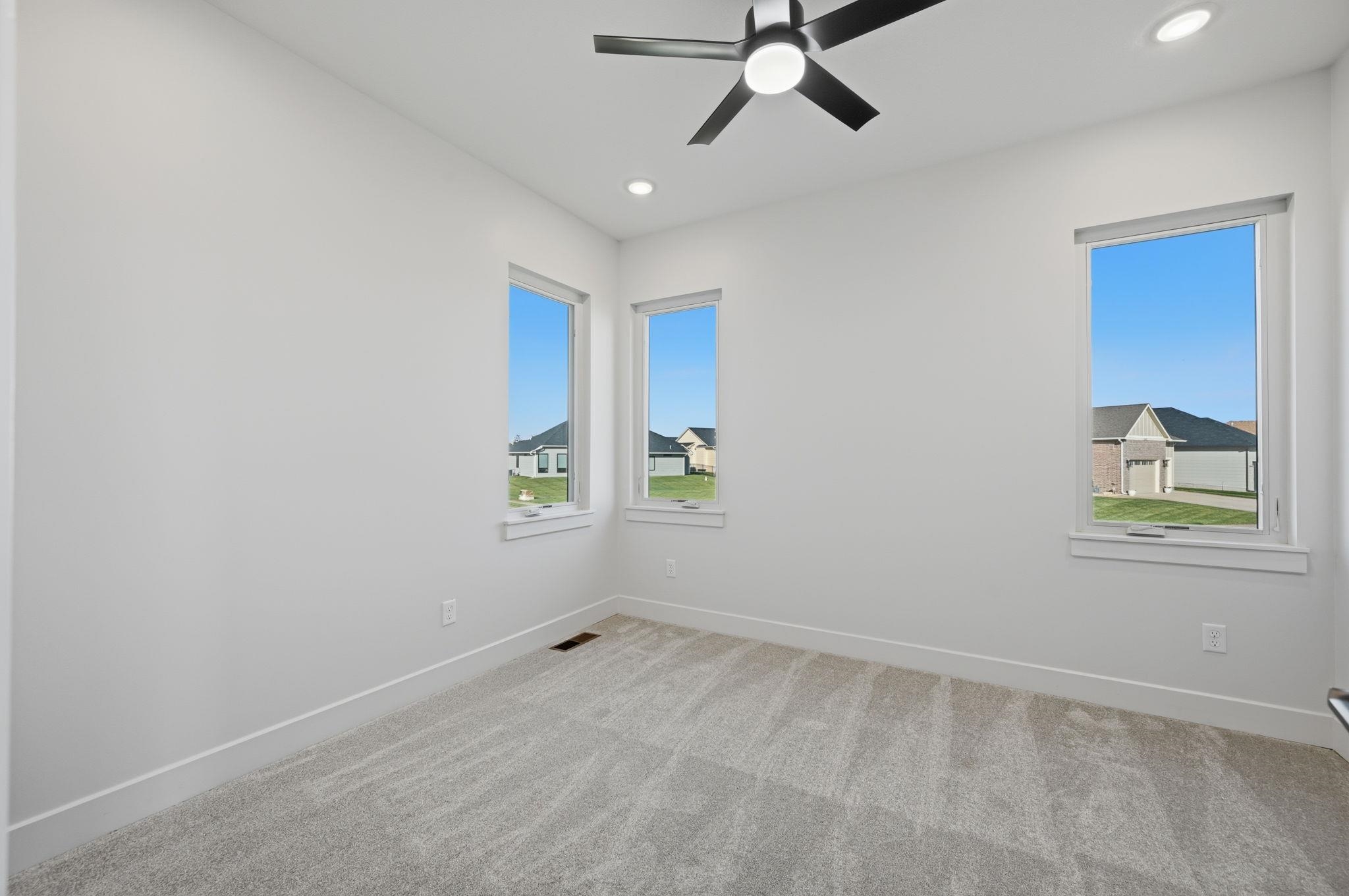 3997 N Estancia Ct Property Photo 31