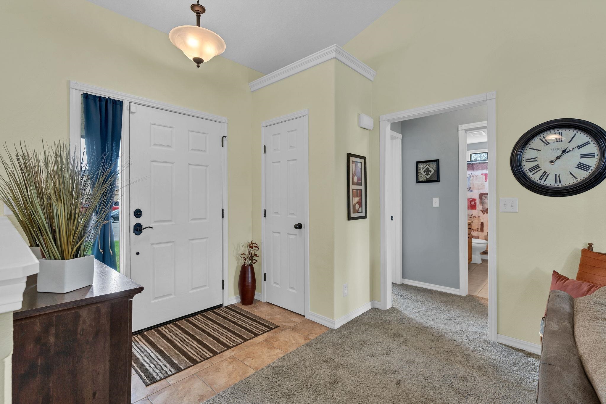 2519 W Rio Vista Ct. Property Photo 7