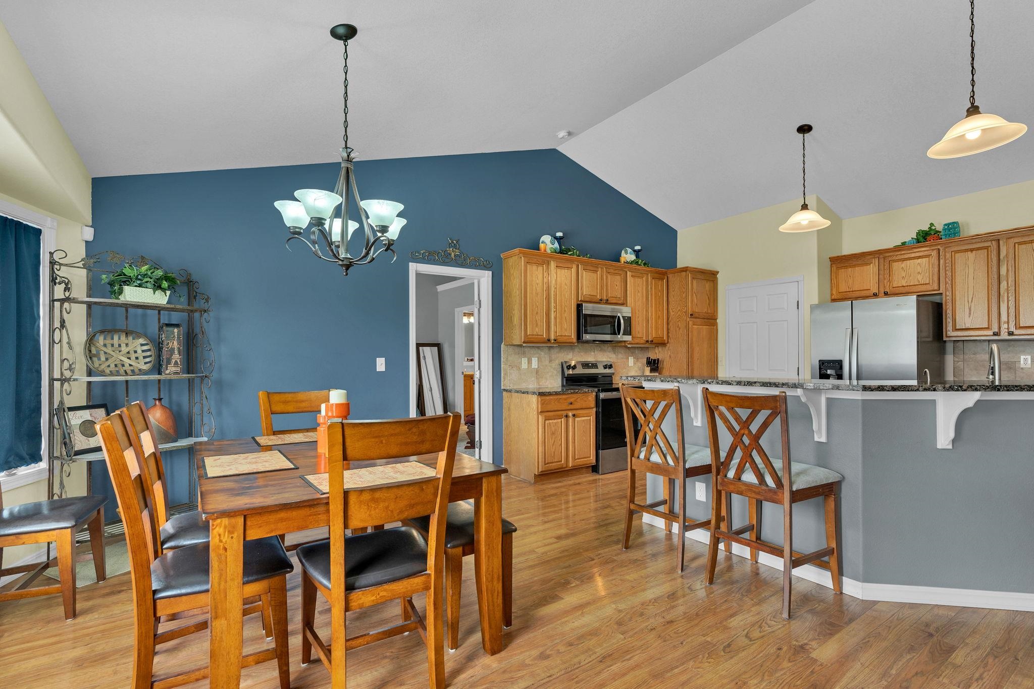 2519 W Rio Vista Ct. Property Photo 11