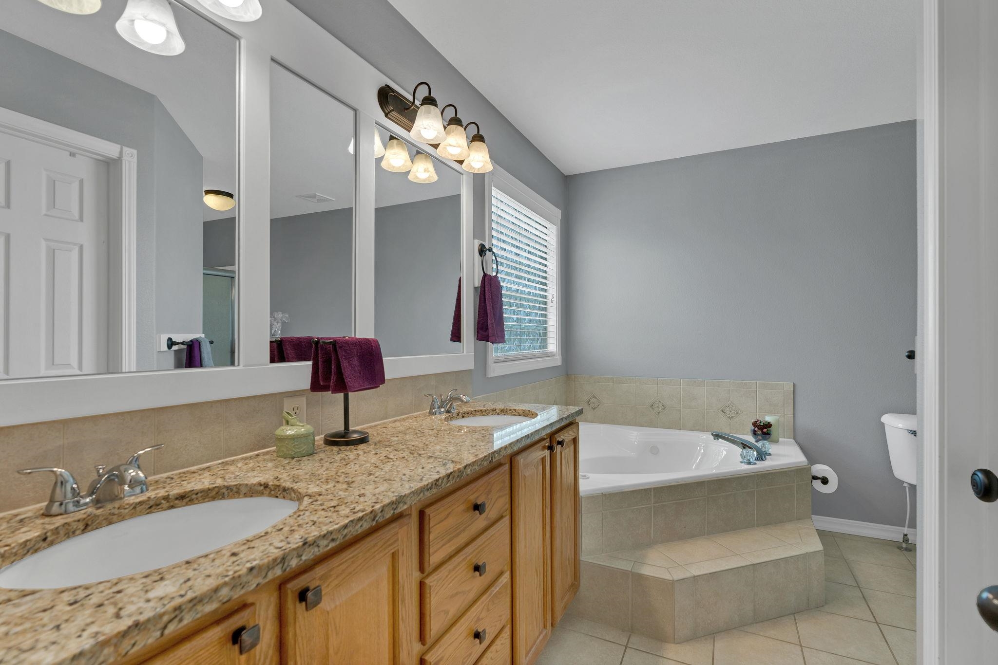2519 W Rio Vista Ct. Property Photo 19