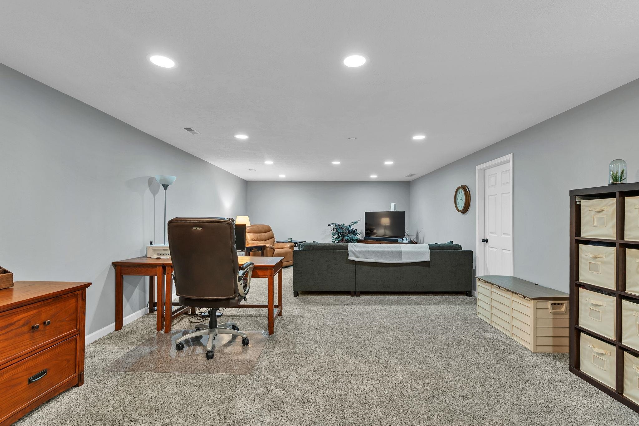 2519 W Rio Vista Ct. Property Photo 24